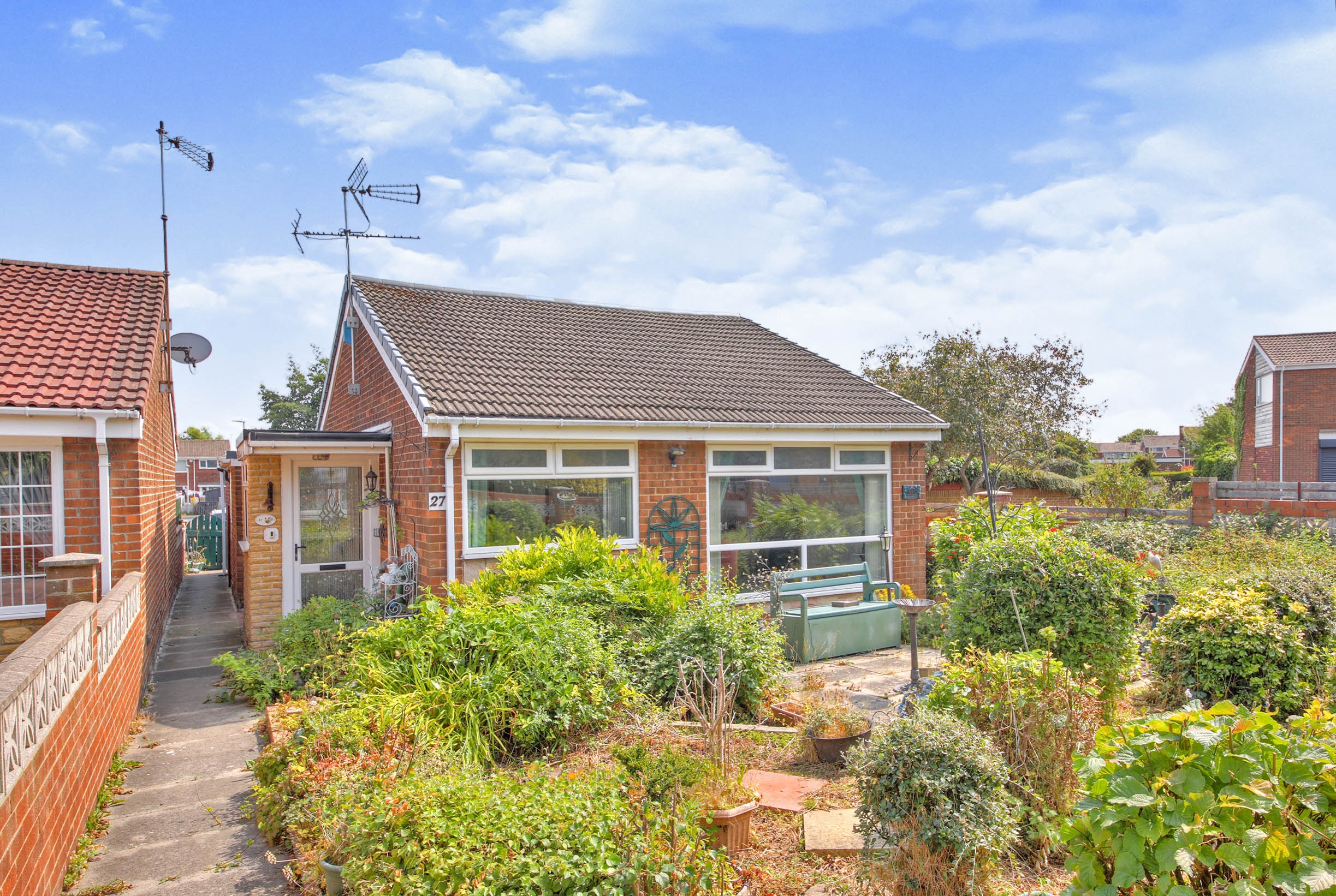 2 bedroom detached bungalow for sale in Meadowbrook Drive, Gateshead
