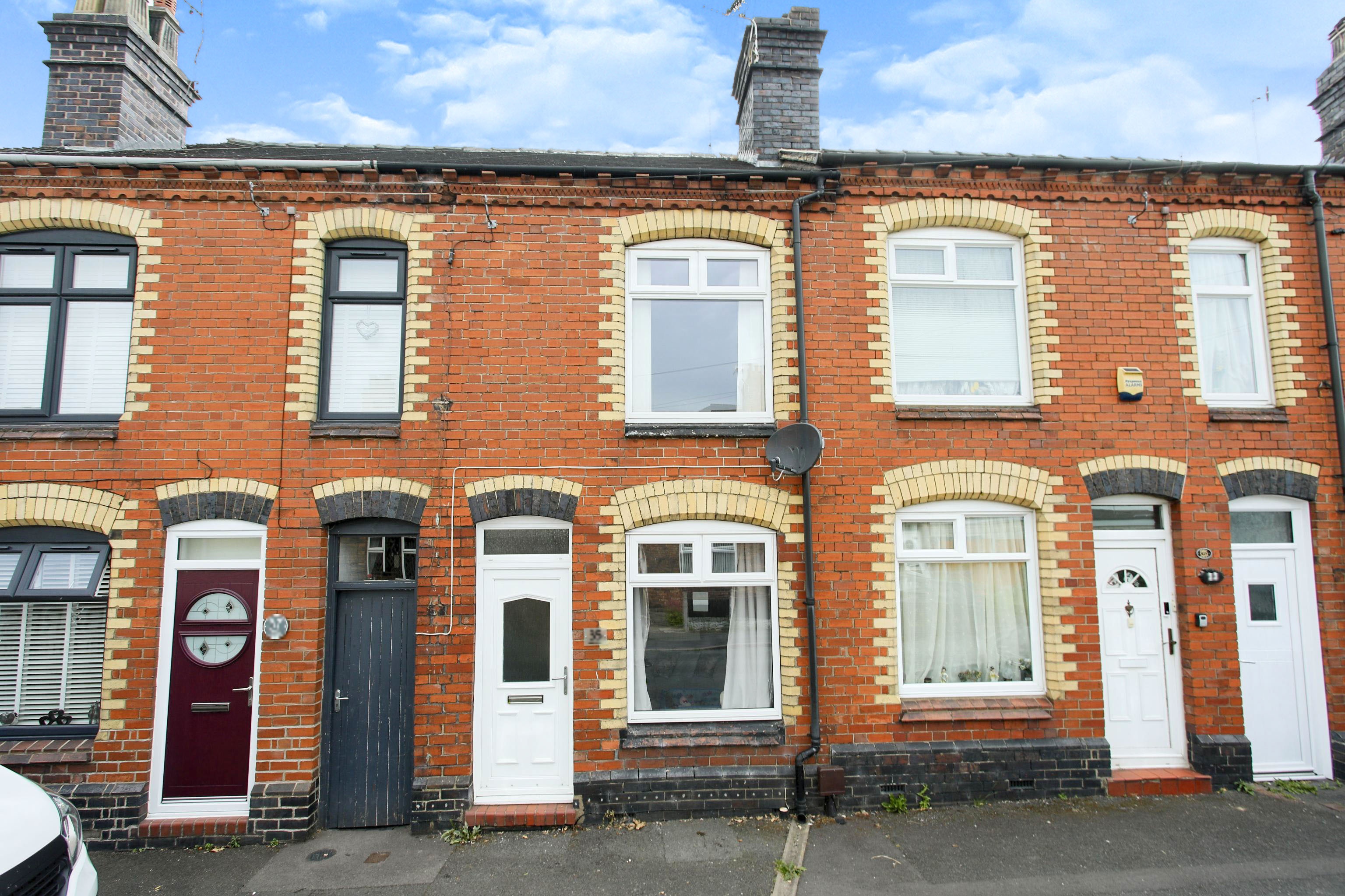 3 bedroom terraced house for sale in Abbey Street, Newcastle, ST5 6ND