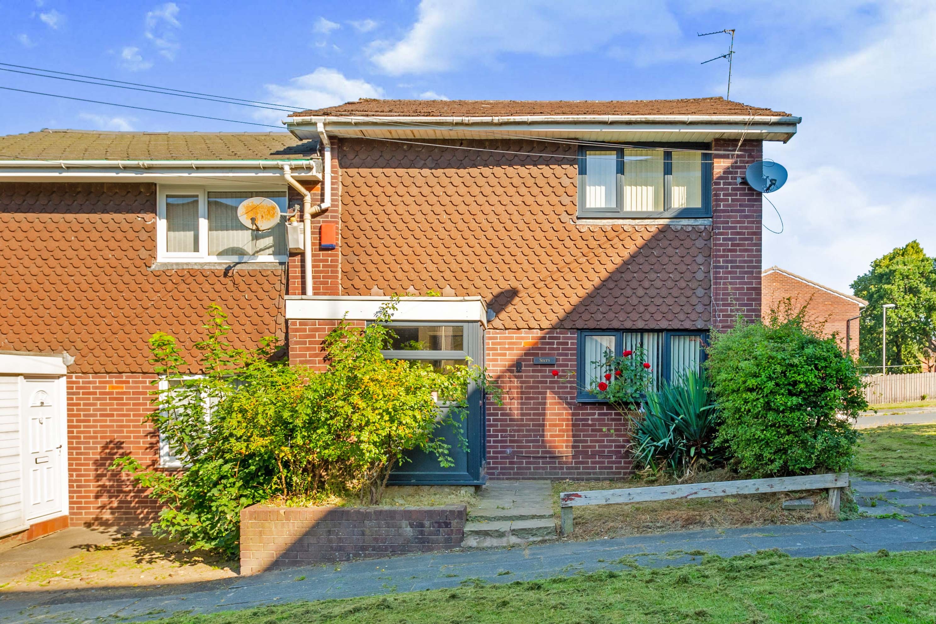 2 bedroom semidetached house for sale in Fern Close, Middleton