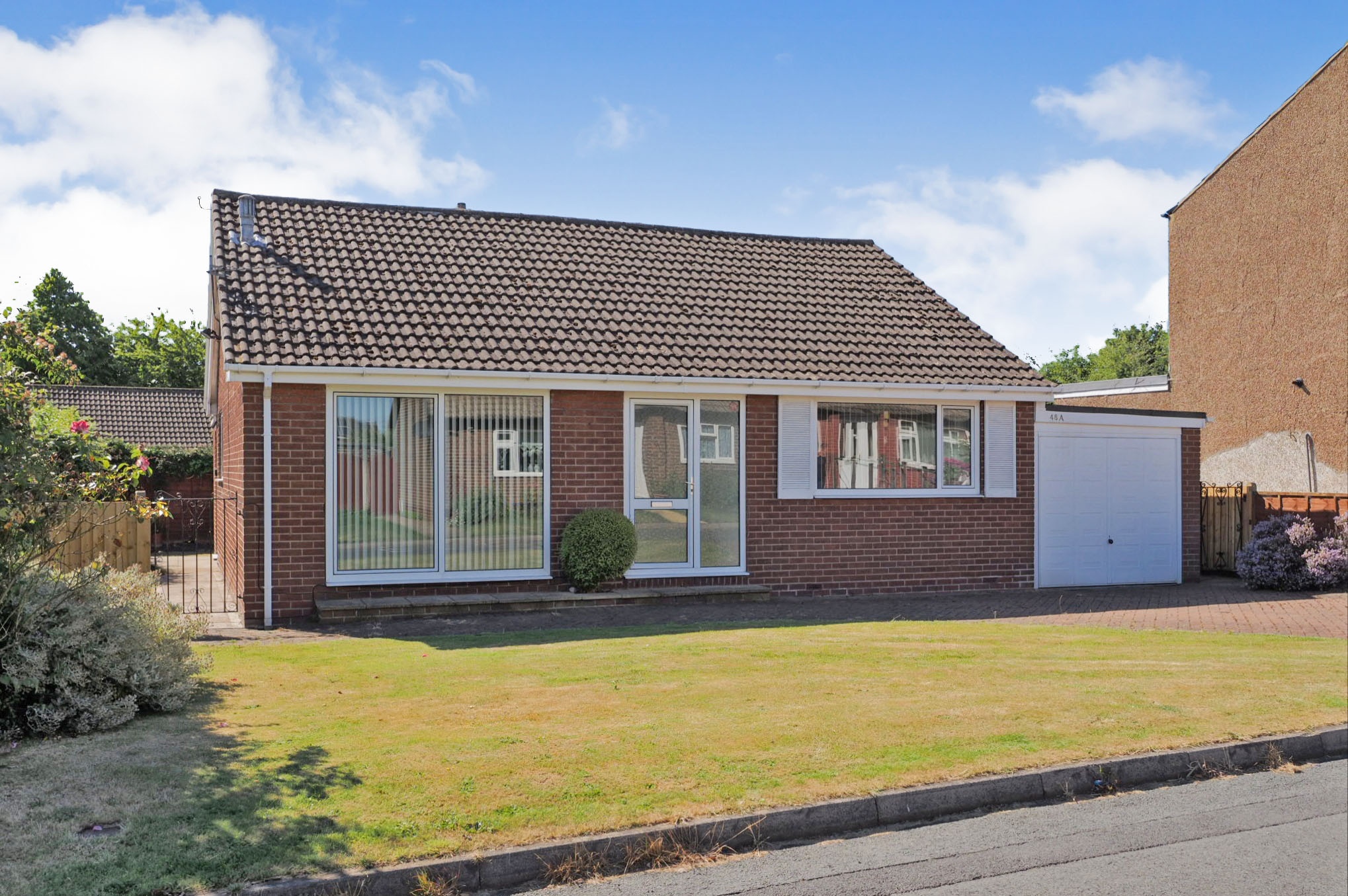 2 bedroom detached bungalow for sale in Common Ing Lane, Ryhill