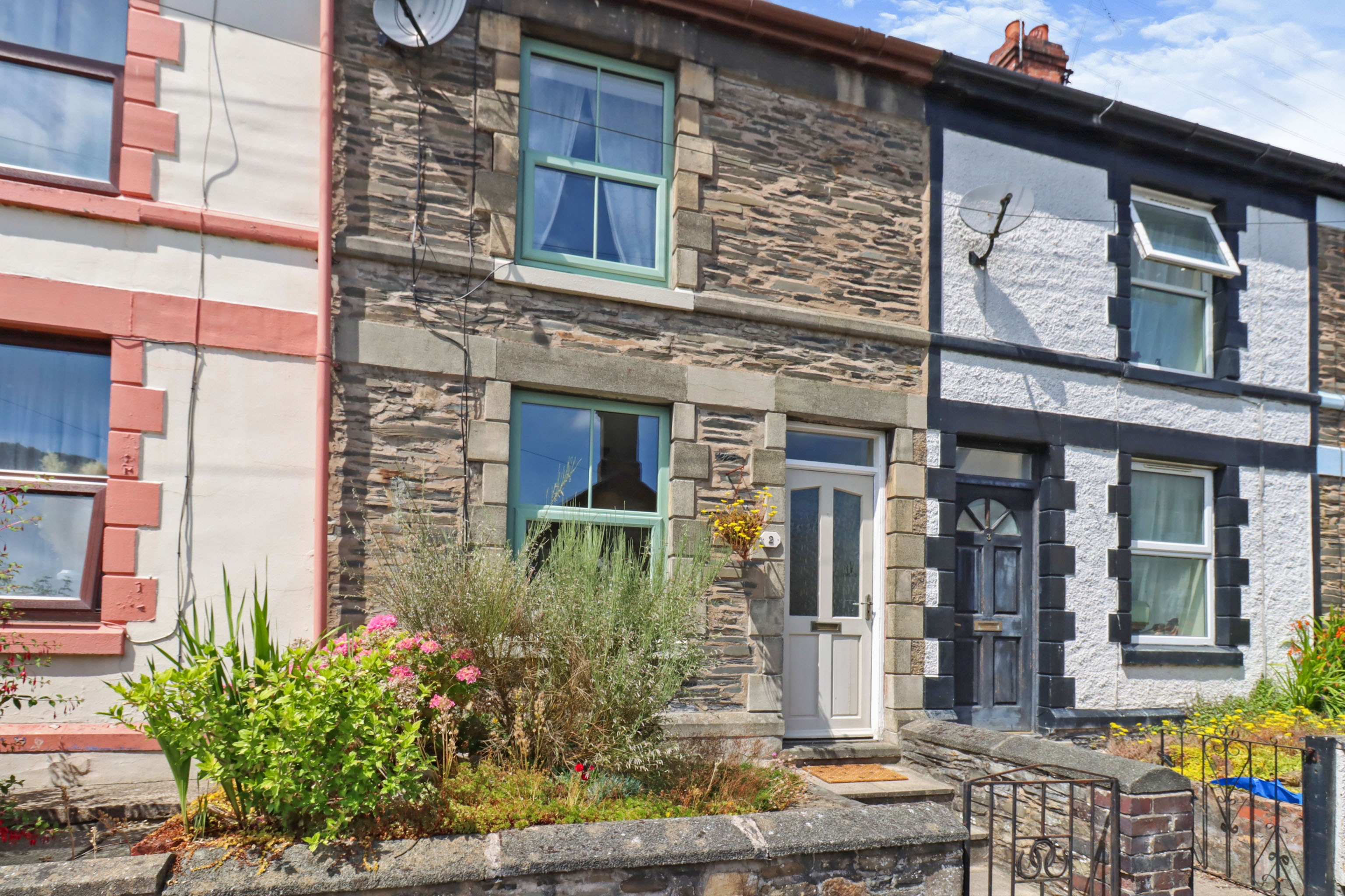 2 bedroom terraced house for sale in Nascott Terrace, Glyn Ceiriog