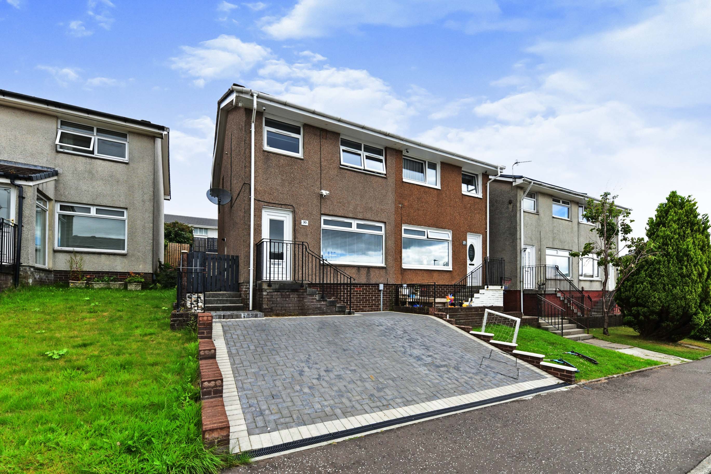 3 bedroom semidetached house for sale in Drumillan Hill, Greenock
