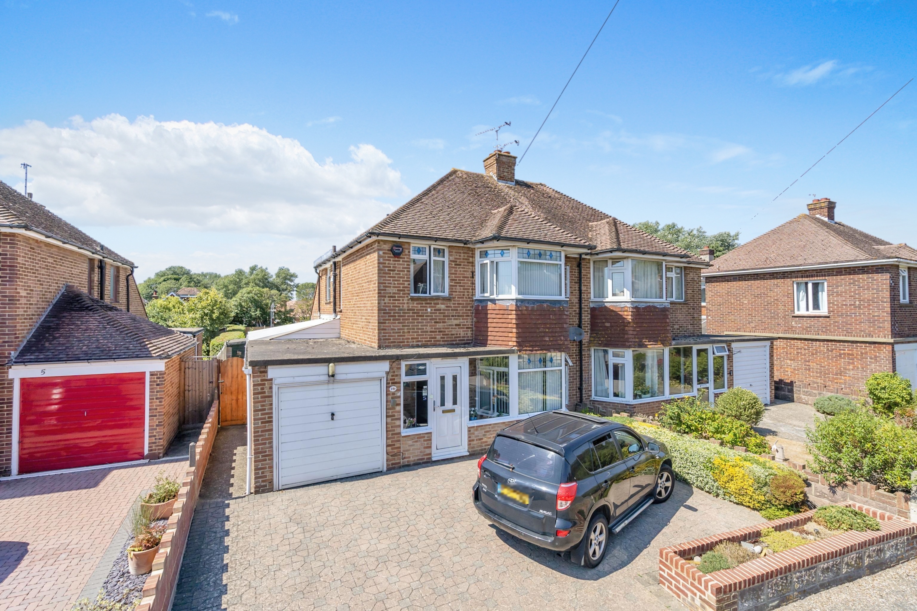 3 bedroom semidetached house for sale in Wiston Avenue, Stockbridge