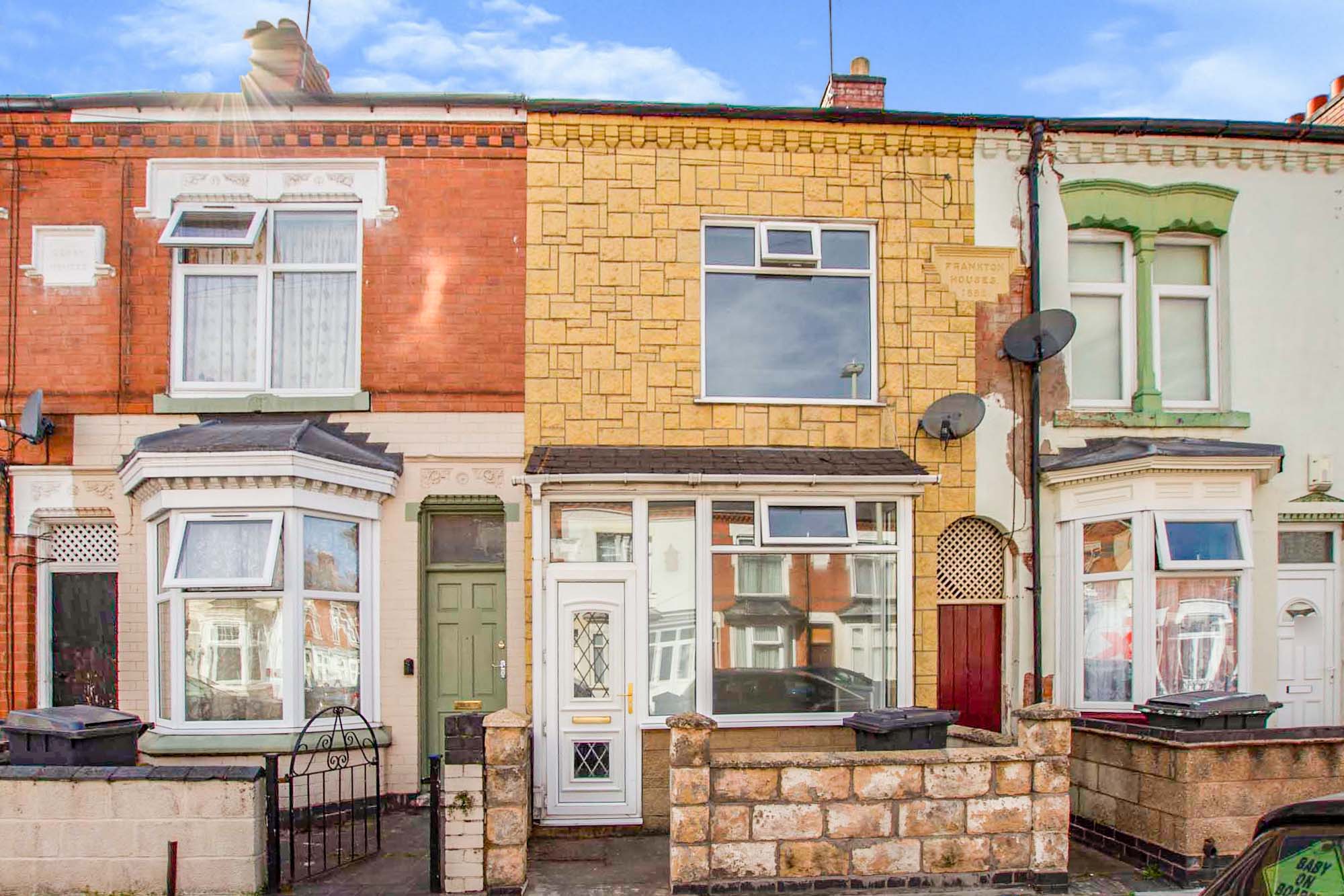 2 bedroom terraced house for sale in Sylvan Street, Leicester, LE3 9GU