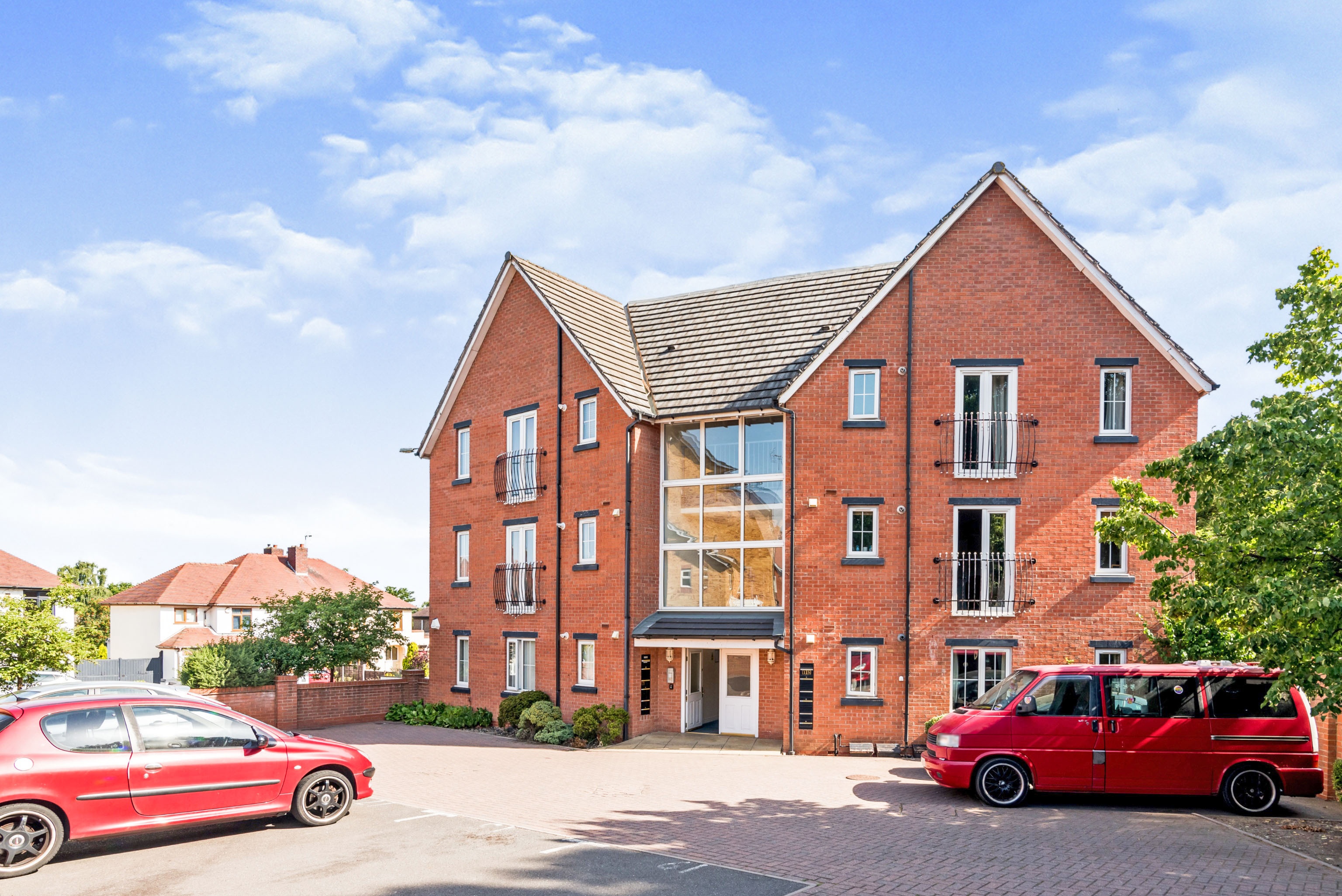 2 bedroom ground floor flat for sale in Pear Tree Court, Rugeley, WS15 1HF