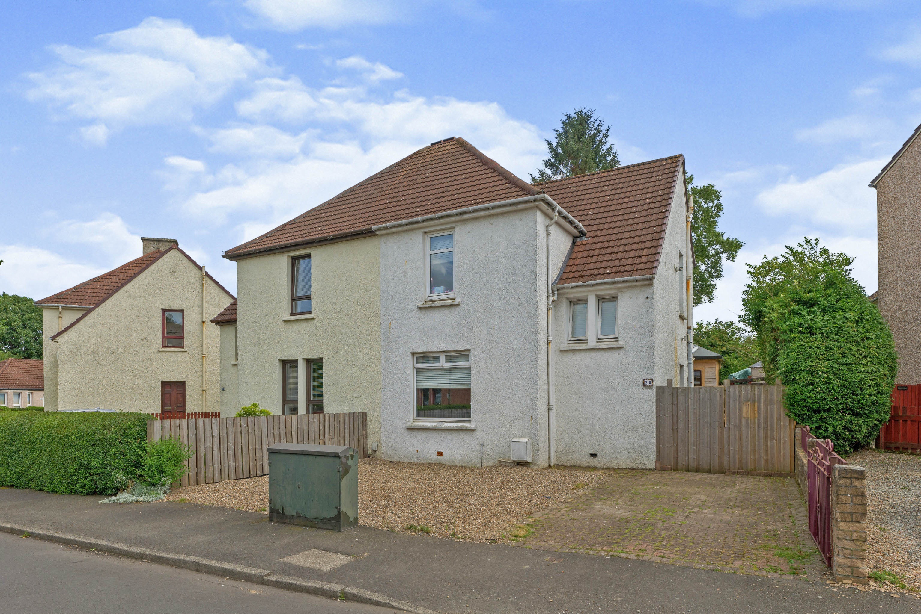 3 bedroom semidetached house for sale in Glen Crescent, Glasgow, G13 4EG