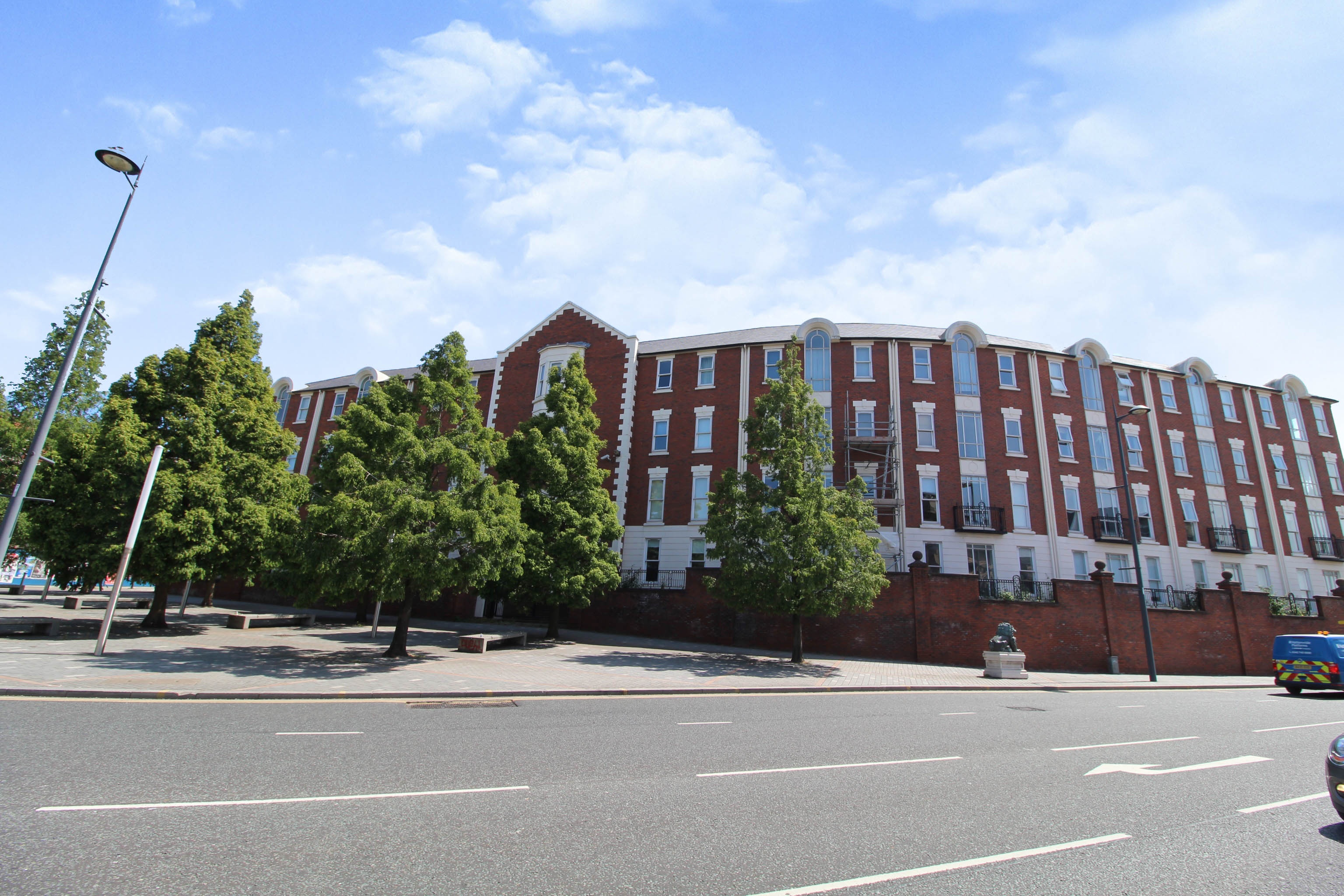 2-bedroom-apartment-for-sale-in-arch-view-crescent-liverpool-l1-7ba