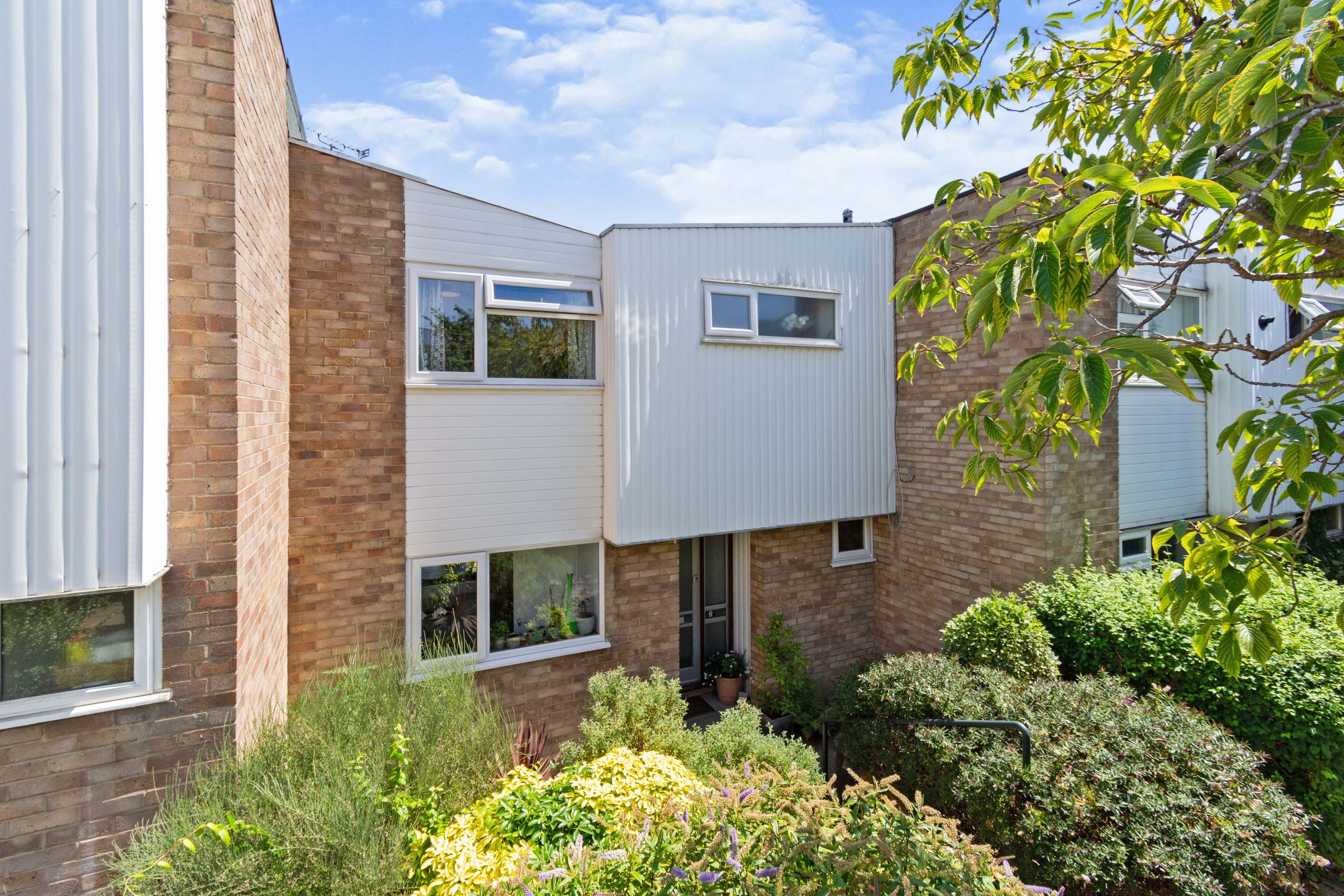 3 bedroom terraced house for sale in Sloane Walk, Croydon, CR0 7NW