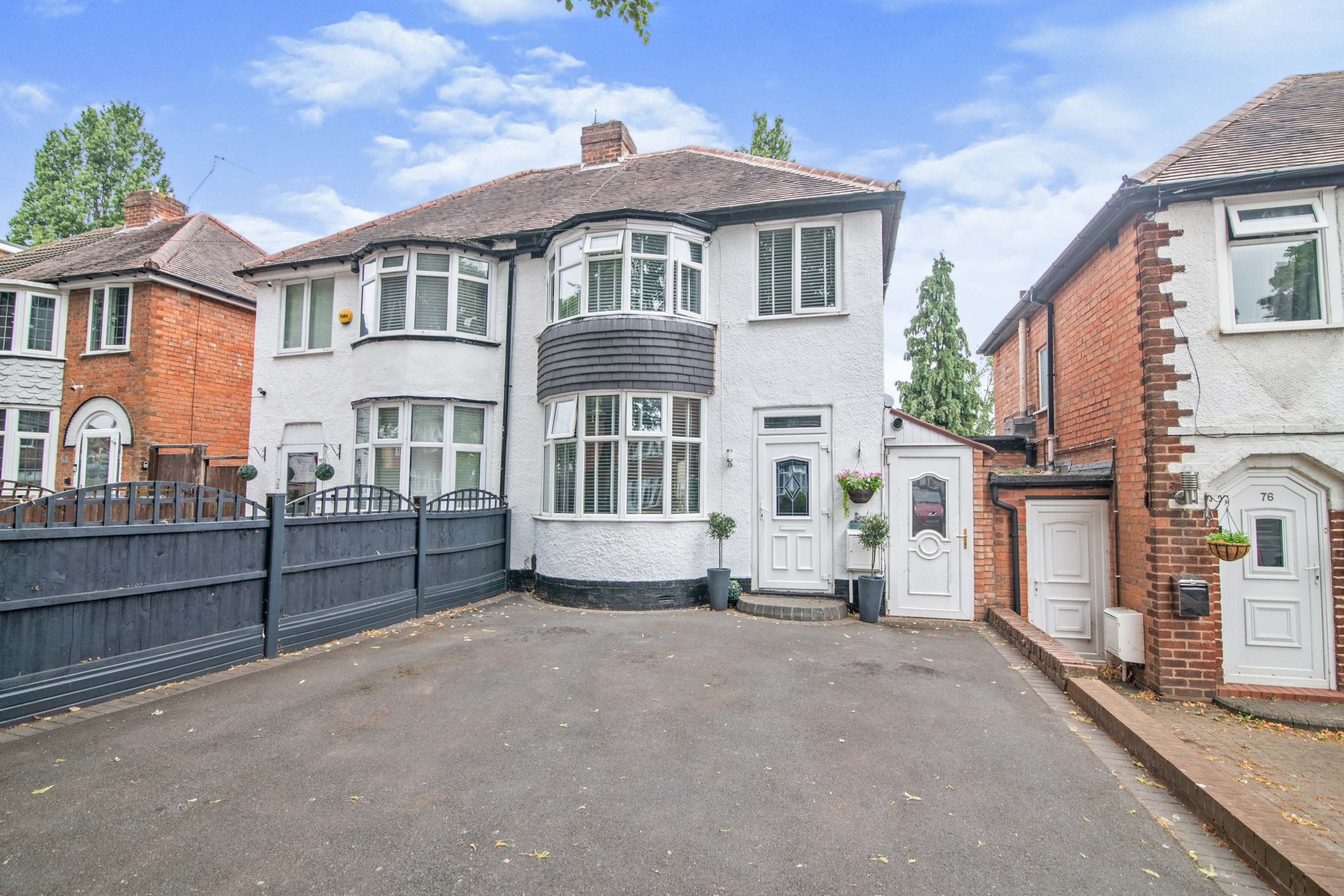 3 bedroom semidetached house for sale in Elmay Road, Birmingham, B26 2NG