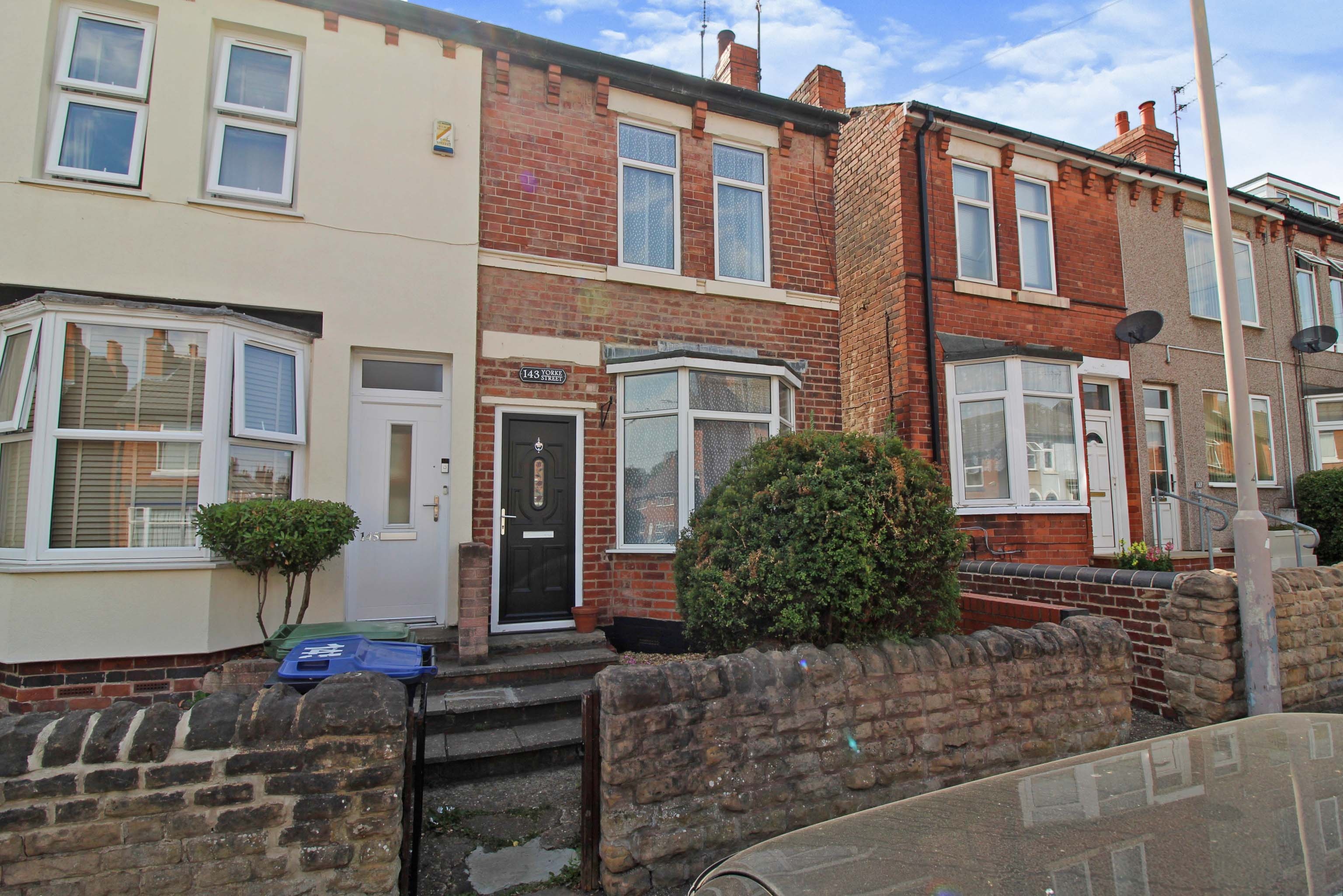2 bedroom semidetached house for sale in Yorke Street, Mansfield, NG19 9NJ