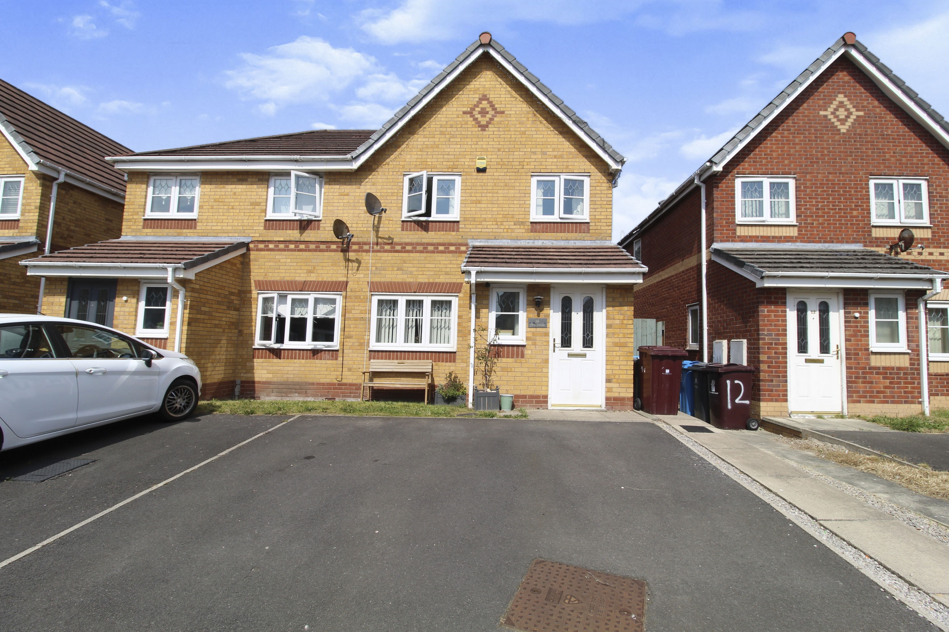 3 bedroom semidetached house for sale in Ambleside Drive, Liverpool