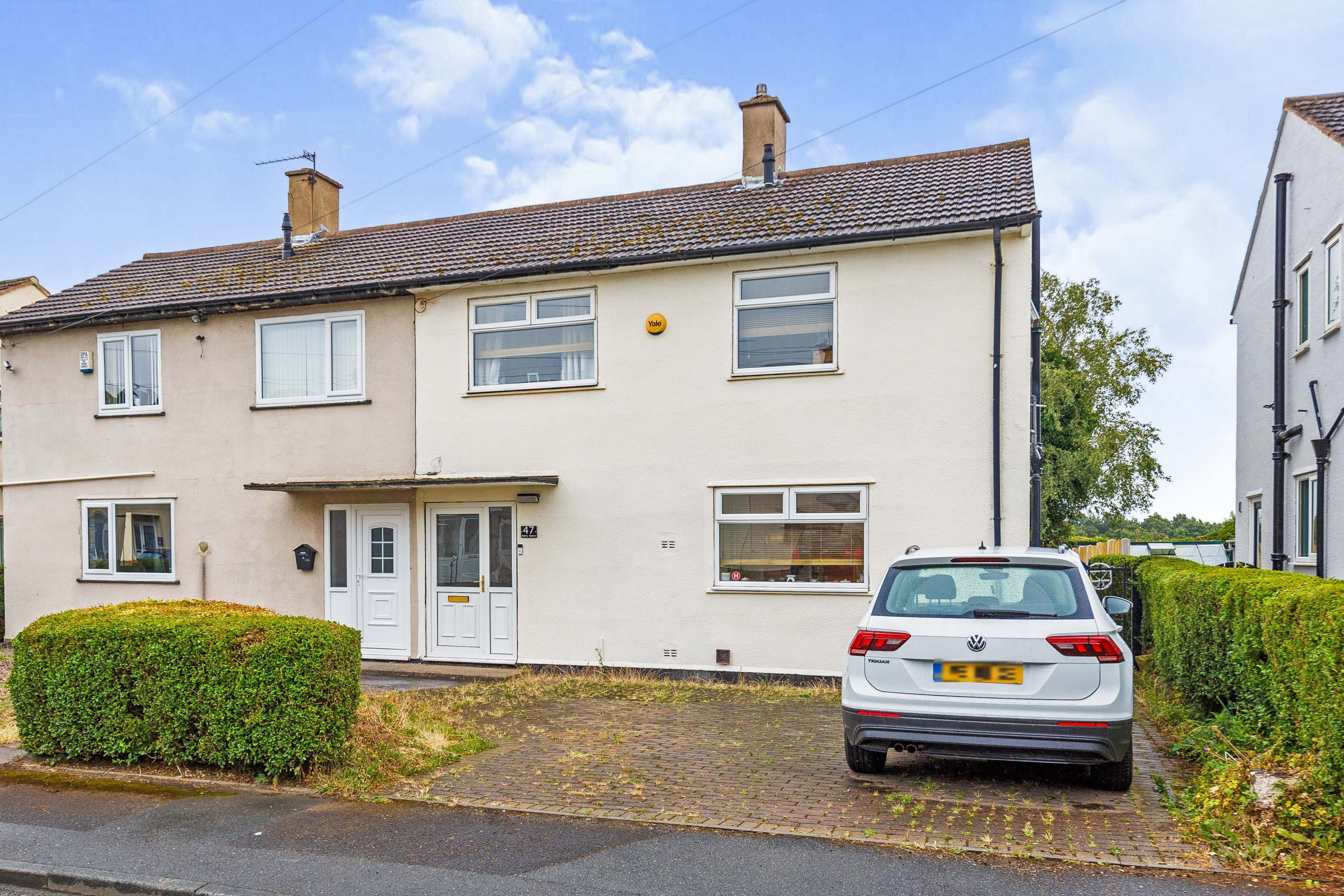 3 bedroom semidetached house for sale in Derry Grove, Rotherham, S63 0TT