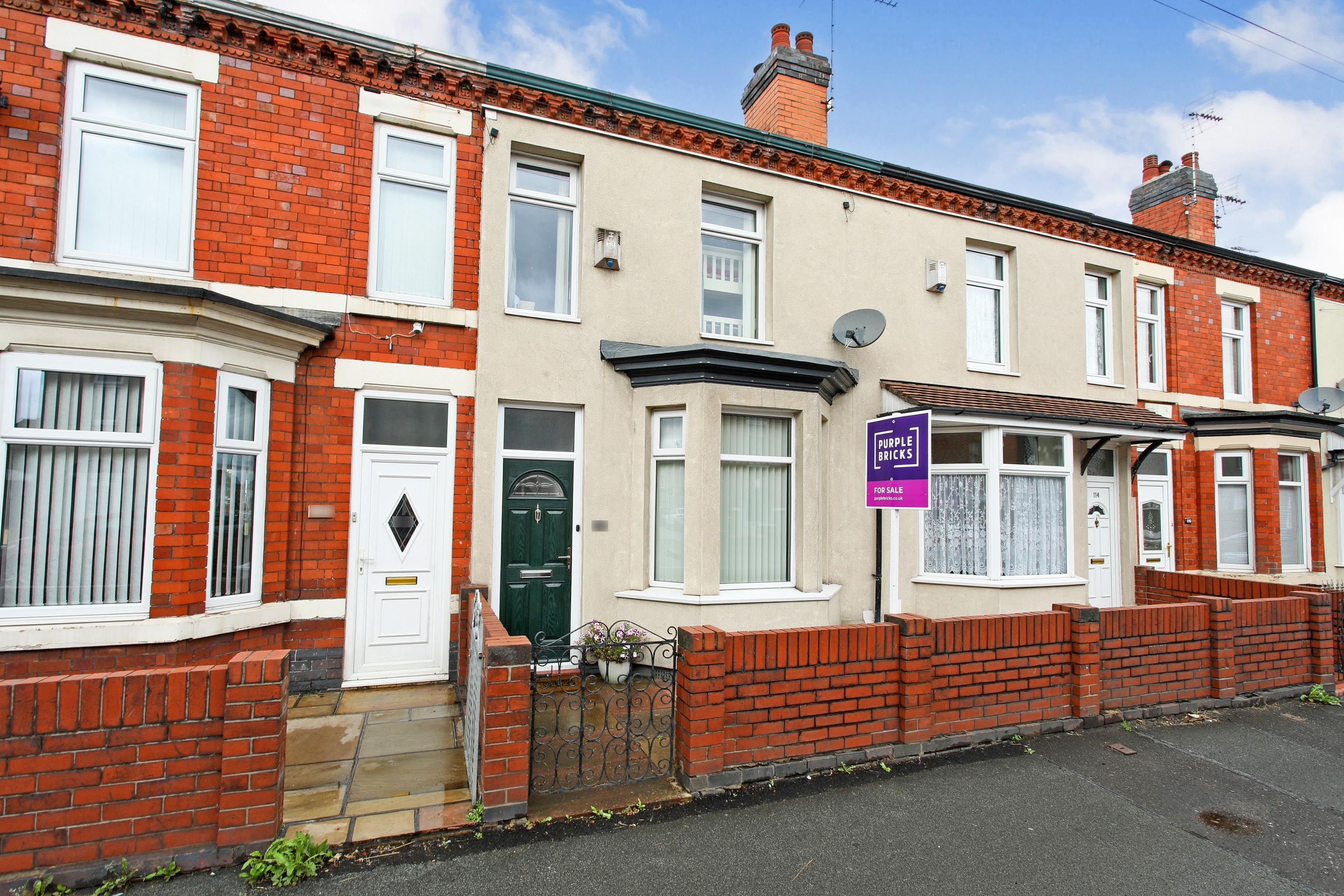 3 bedroom terraced house for sale in Minshull New Road, Crewe, CW1 3PF