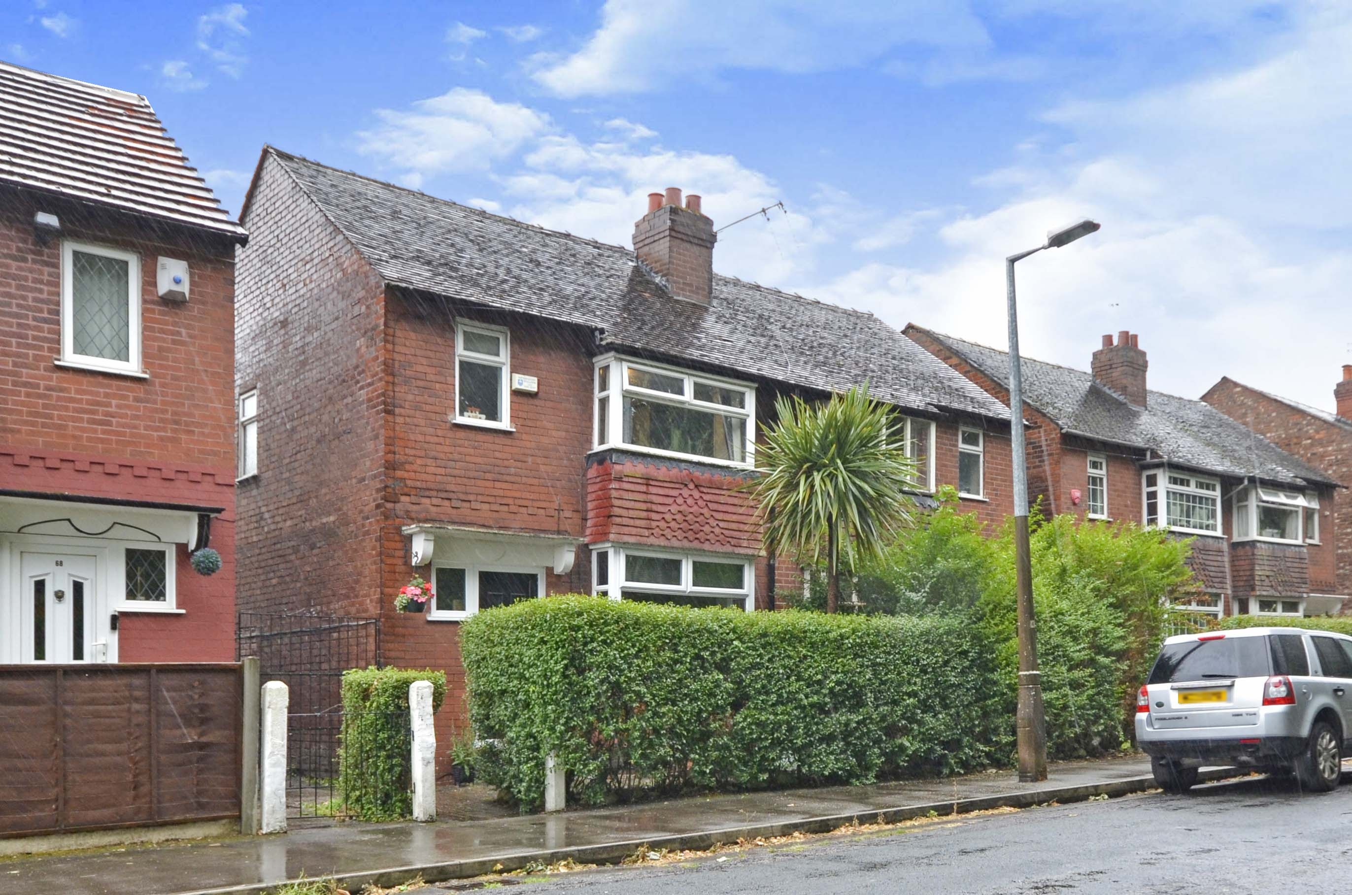3 bedroom semidetached house for sale in Moscow Road East, Edgeley