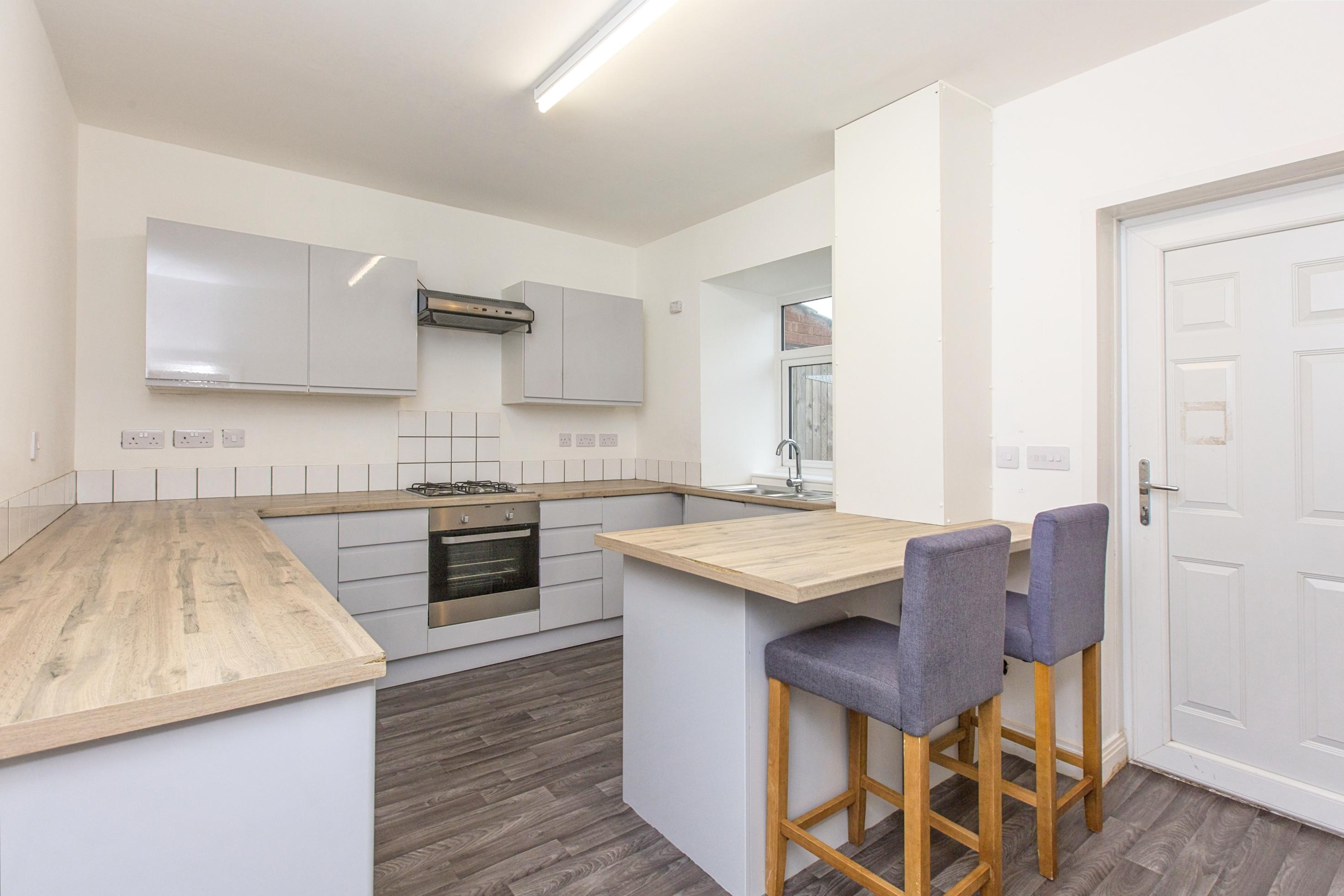 3 bedroom terraced house for sale in Cemetery Road, Preston, PR1 5UT