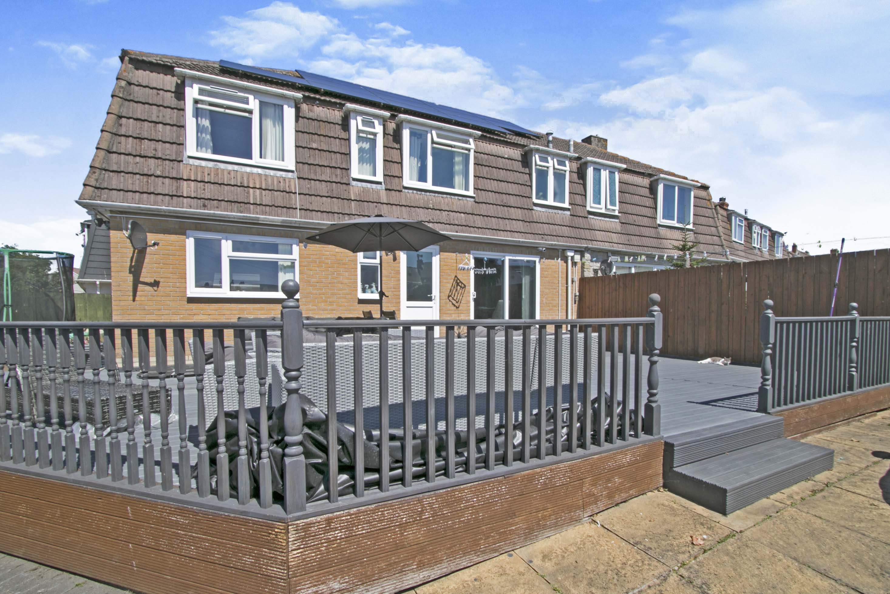 4 bedroom semidetached house for sale in Wellington Close, Camborne