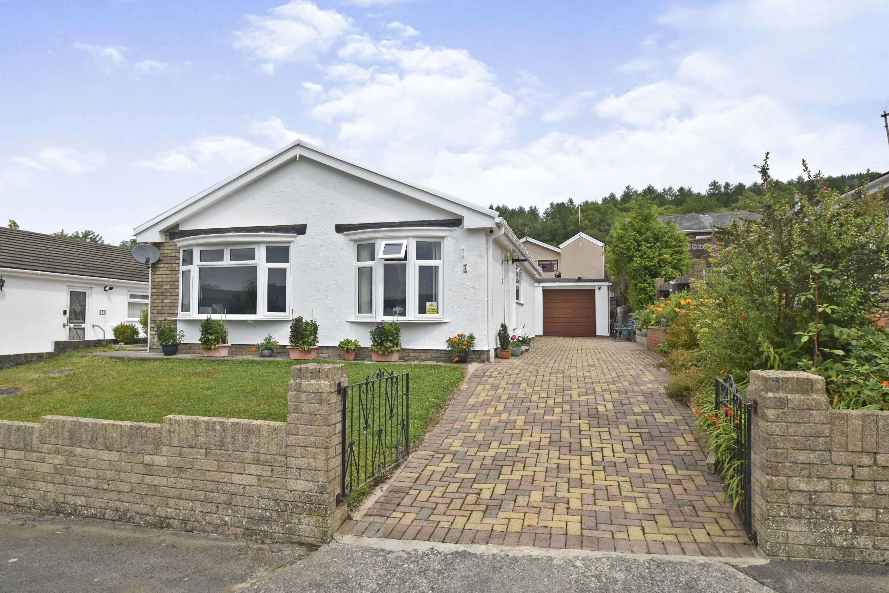 2 bedroom detached bungalow for sale in Claerwen Close, Aberdare, CF44 0LQ