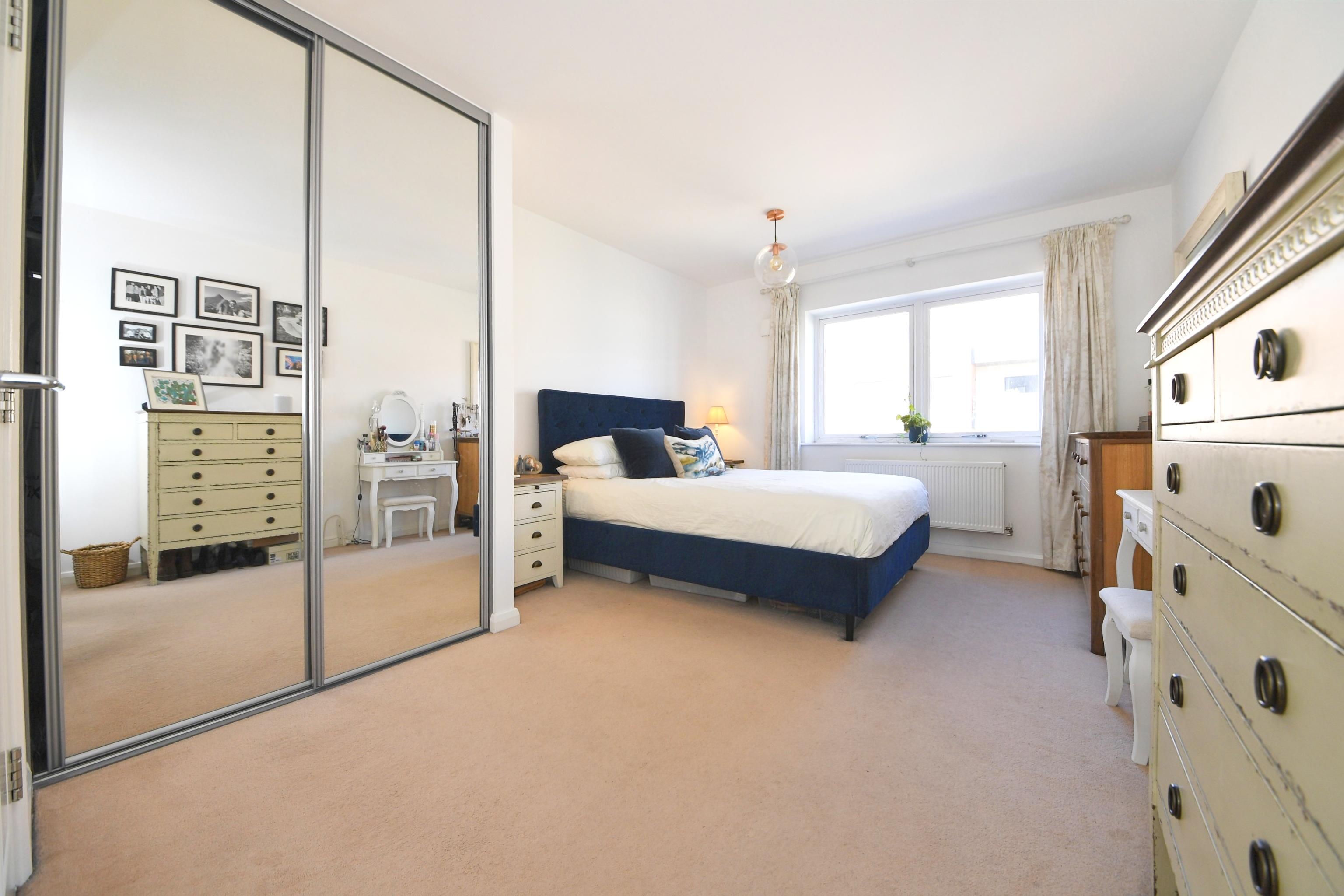 2 bedroom apartment for sale in 1 Thornbury Way, Walthamstow, E17 5FR