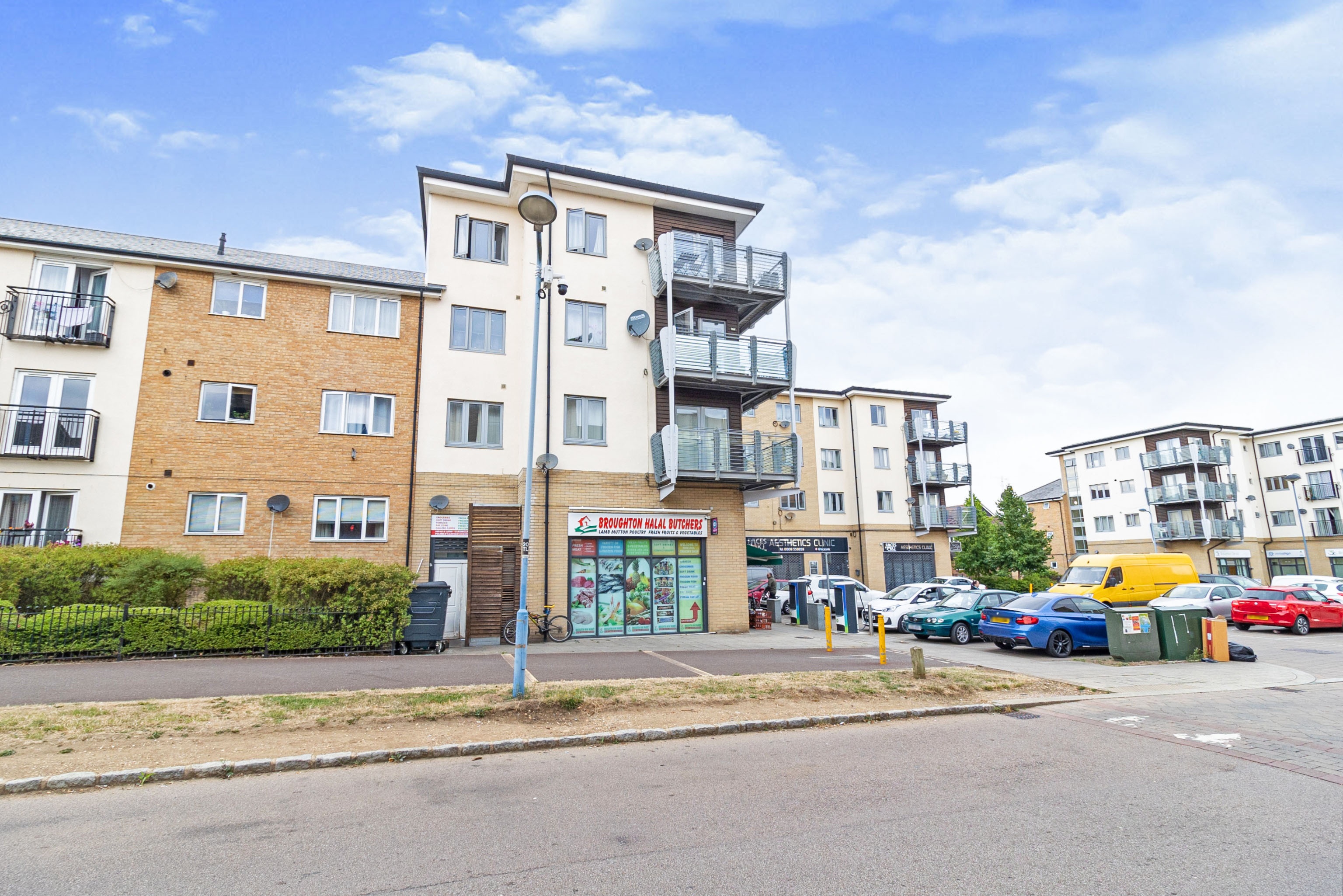 2 bedroom penthouse for sale in Tanfield Lane, Broughton, Milton Keynes