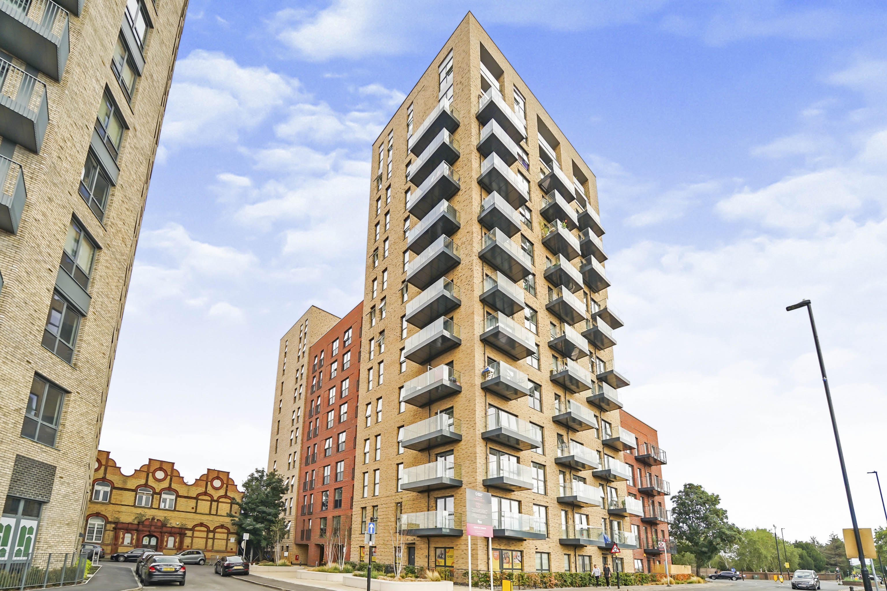 3 bedroom apartment for sale in Merrick Road, Southall, UB2 4WS