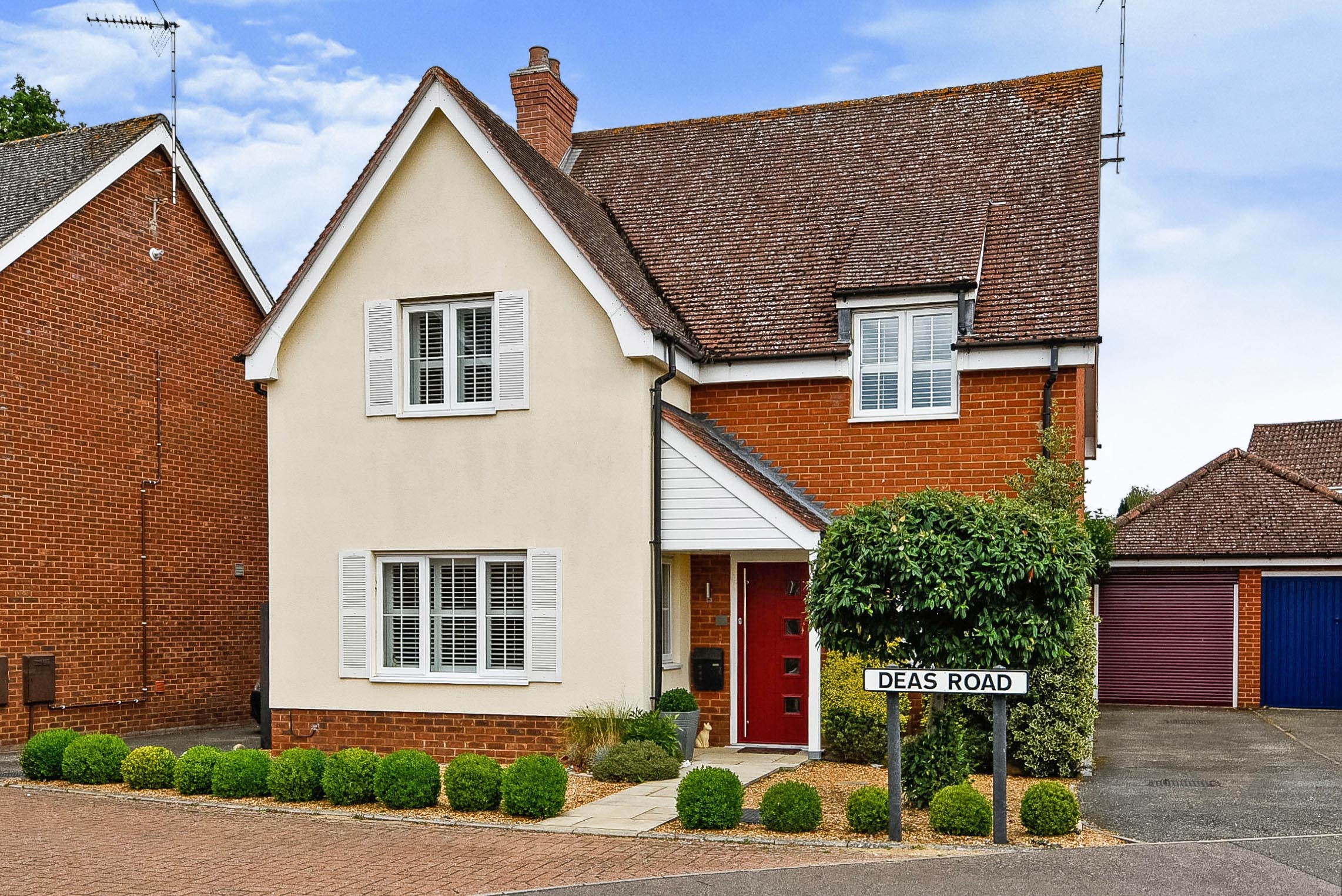 4 bedroom detached house for sale in Deas Road, South Wootton, King's