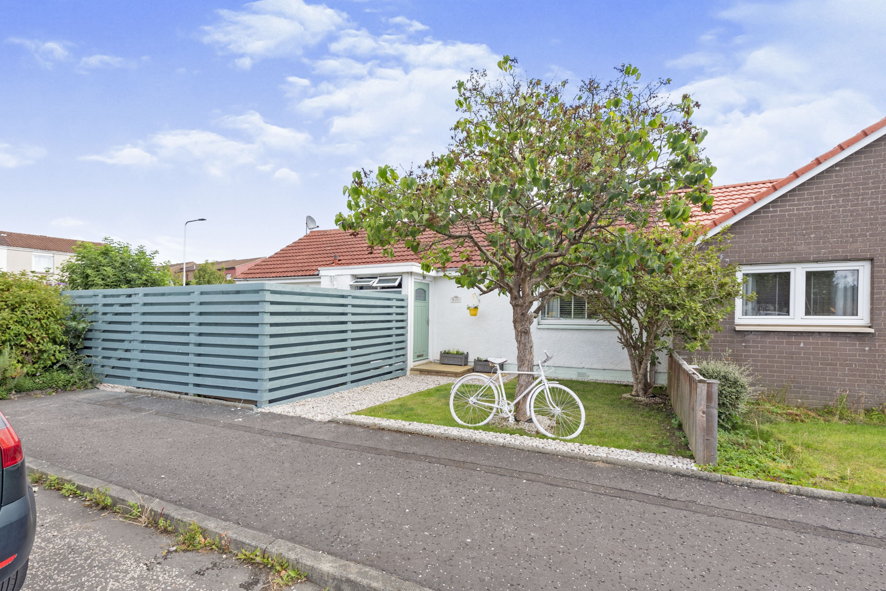 2 bedroom semidetached bungalow for sale in Forth Crescent, Dalgety