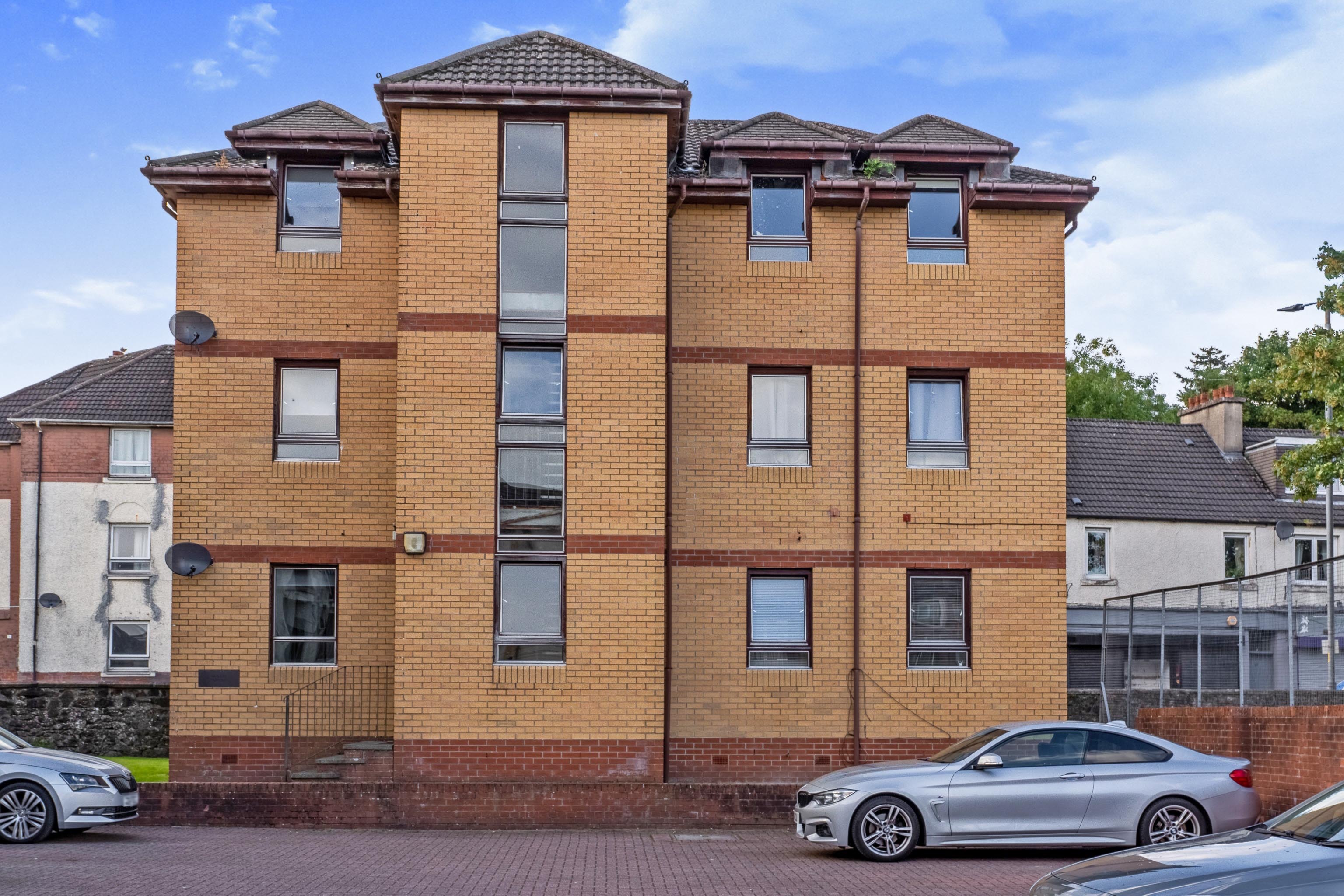 2 bedroom flat for sale in 5a Old Street, Clydebank, G81 6DE