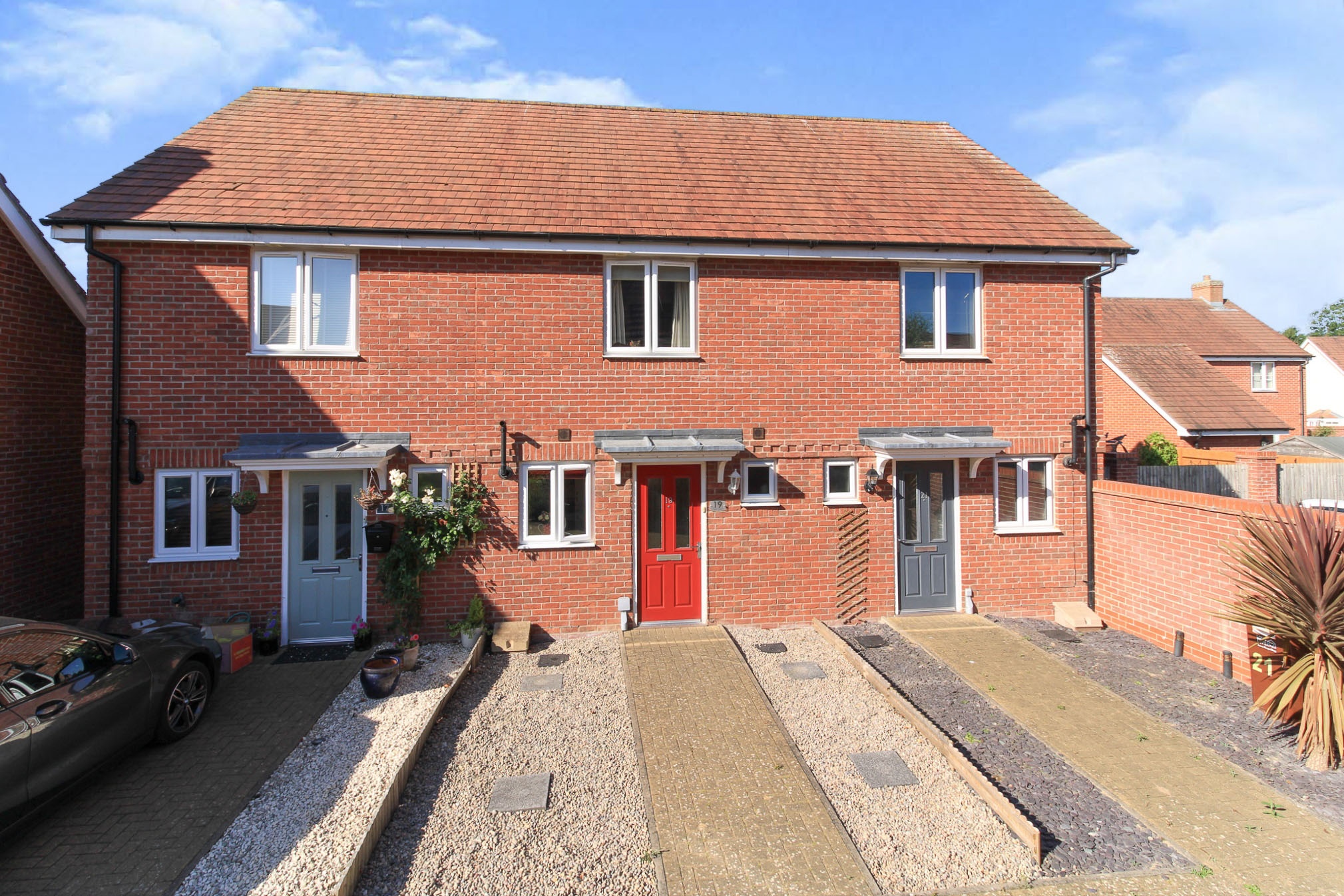 2 bedroom terraced house for sale in Hawksley Crescent, Hailsham, BN27 3GH
