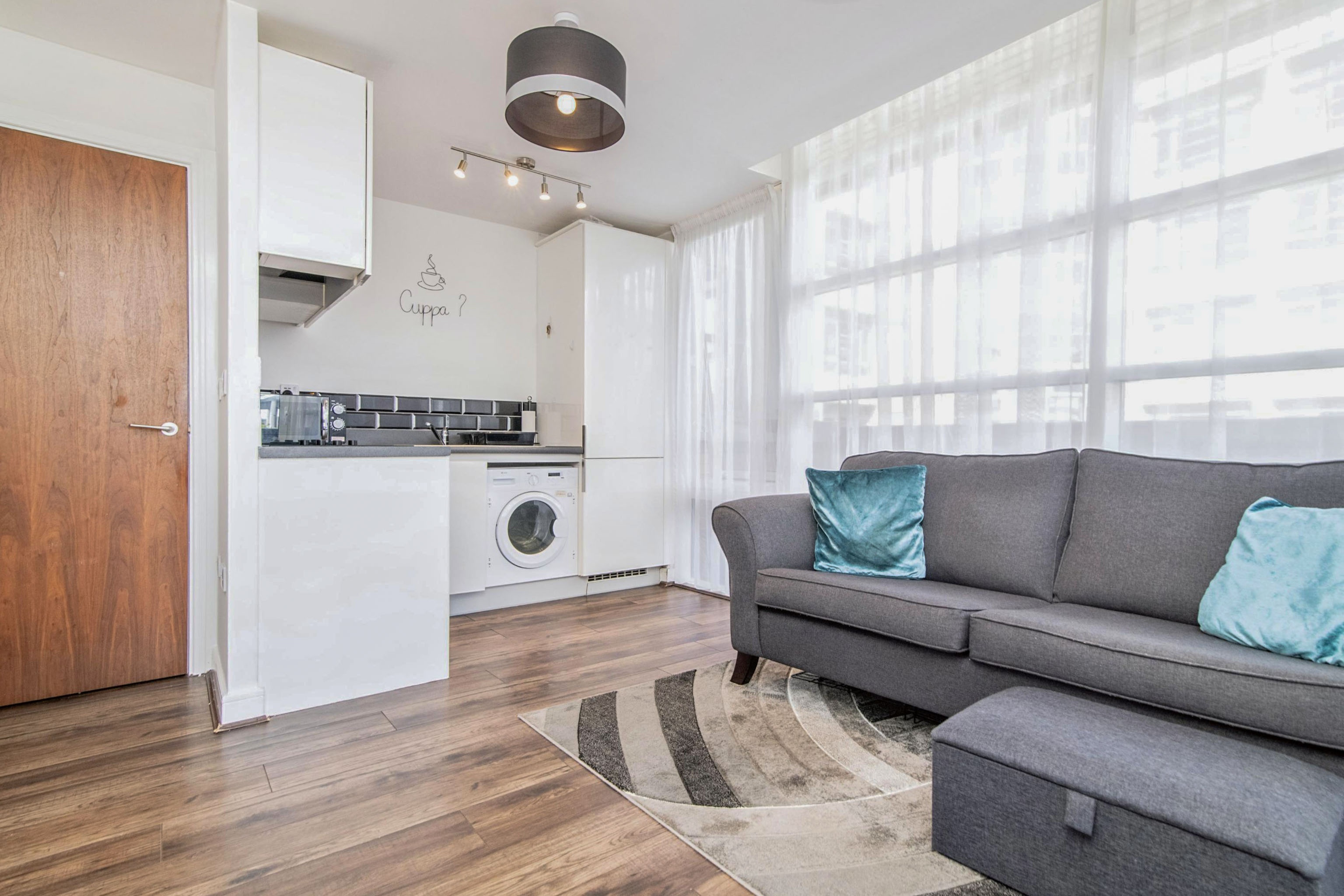 1 bedroom apartment for sale in Waterfront West, Brierley Hill, DY5 1LZ