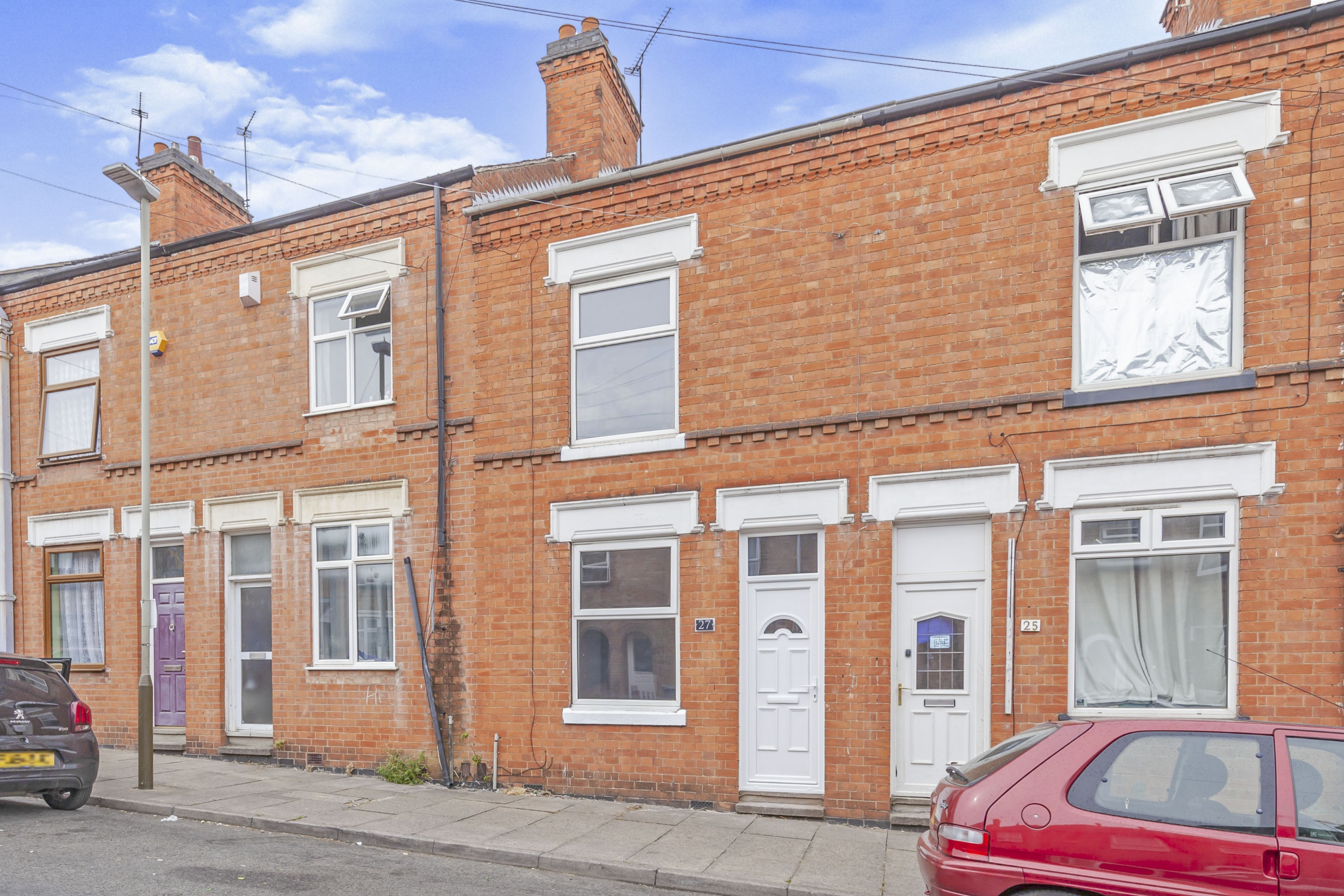 2 bedroom terraced house for sale in Alma Street, Newfoundpool