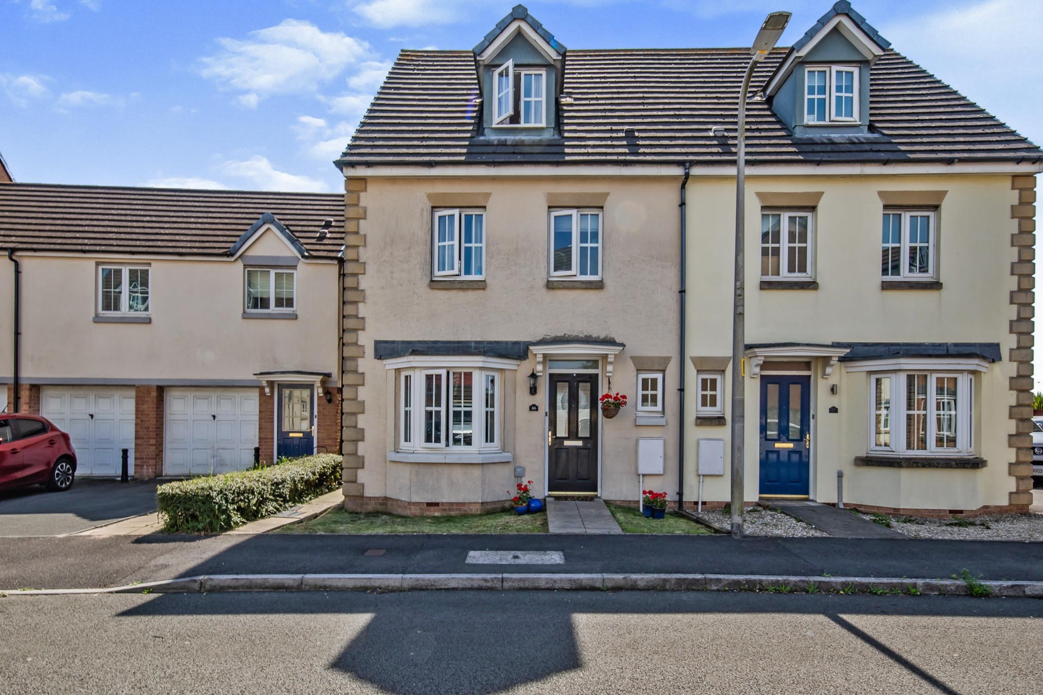 4 bedroom semidetached house for sale in Porth Y Gar, Llanelli, SA14 9TJ