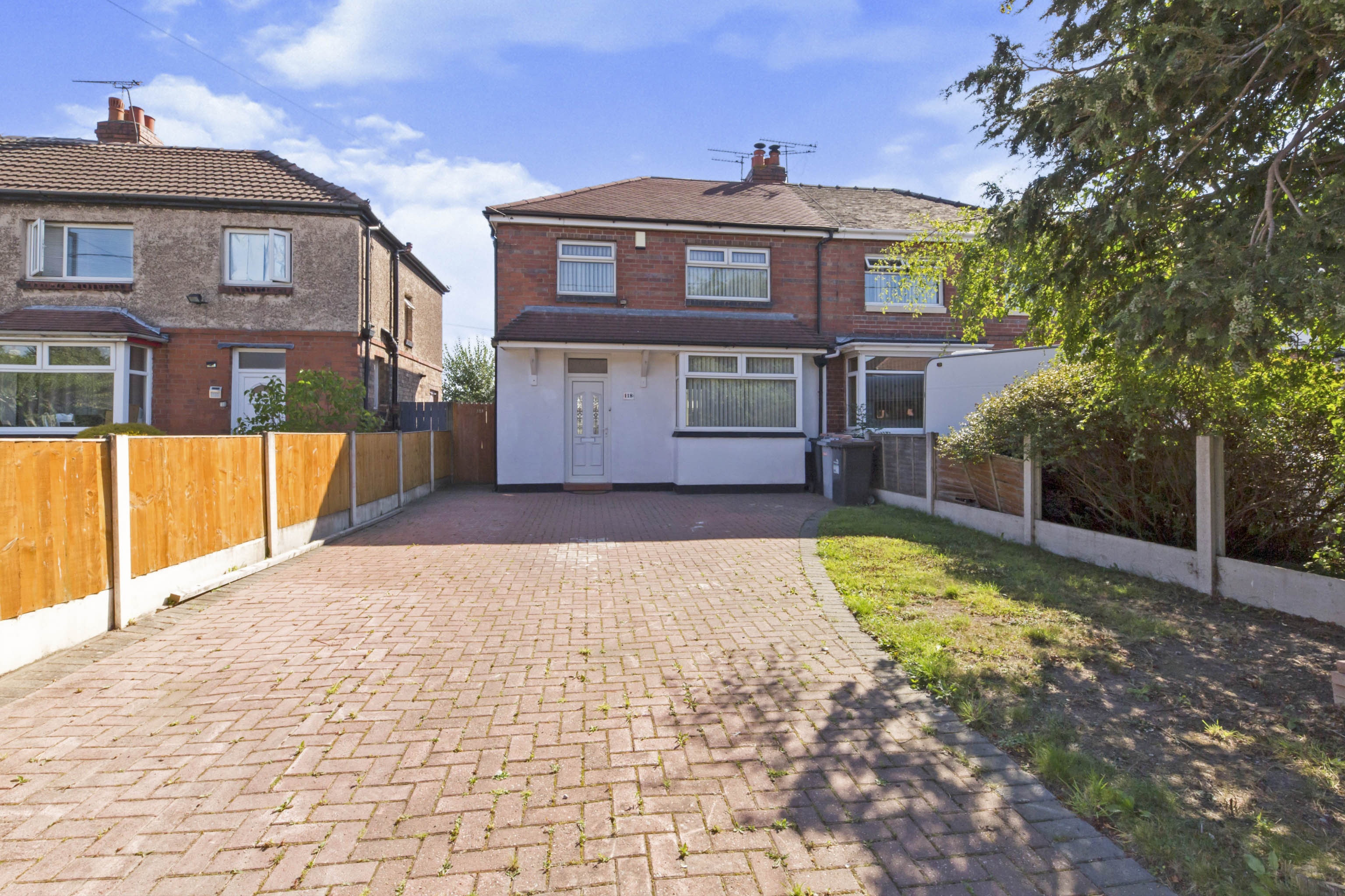 3 bedroom semidetached house for sale in Broughton Road, Crewe, CW1 4NS