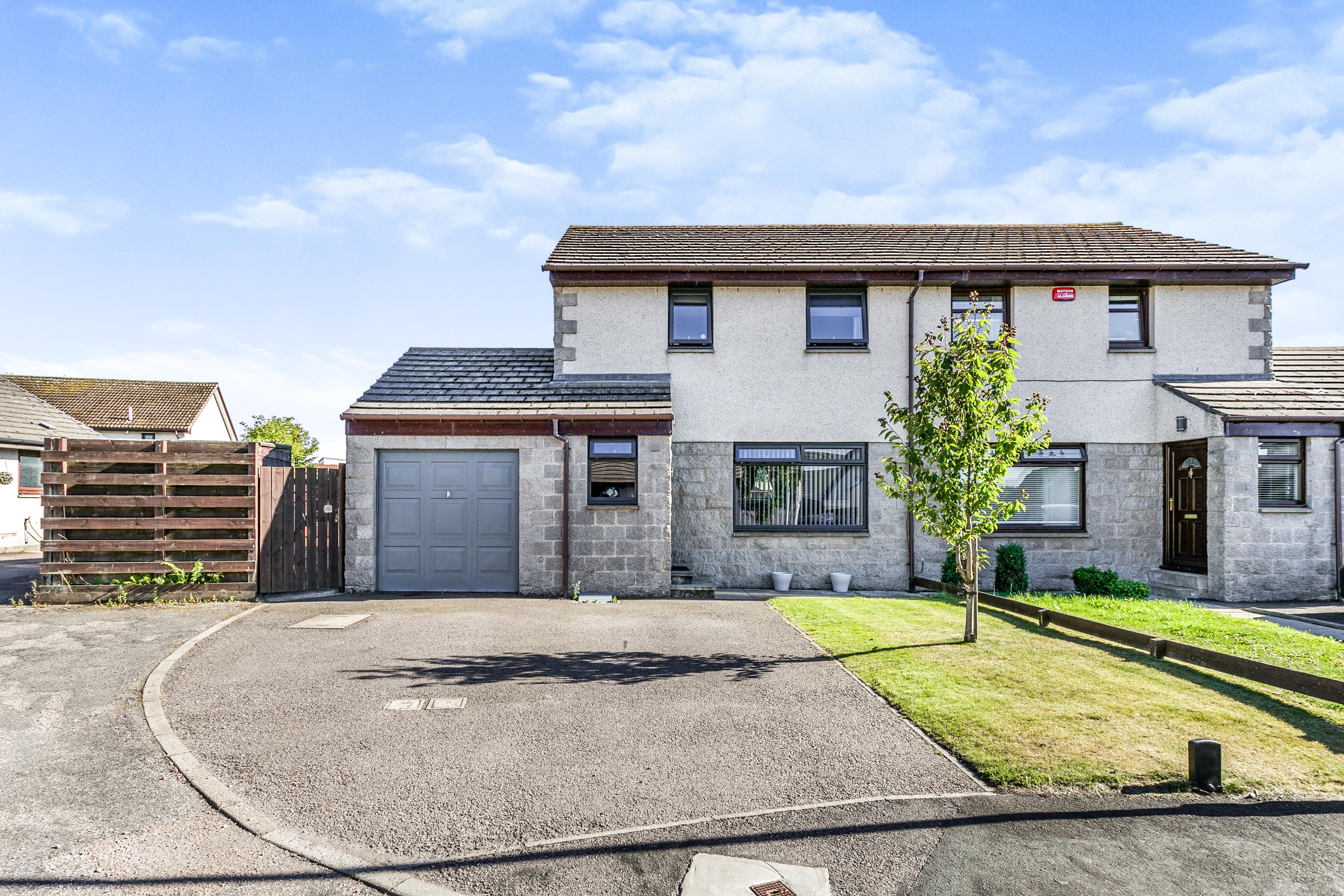 3 Bedroom Semi detached House For Sale In Cairnwell Drive Portlethen 