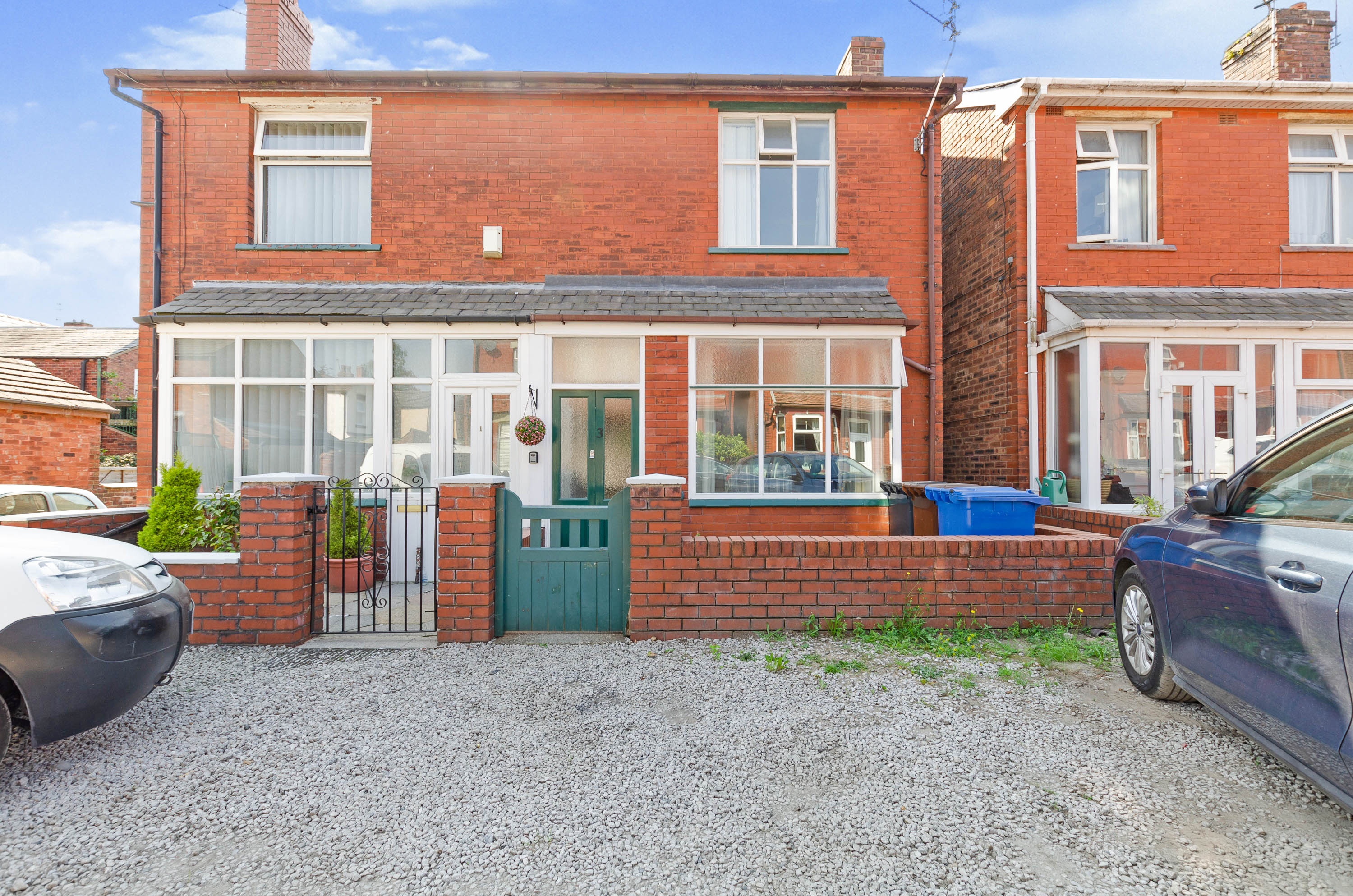 2 bedroom semidetached house for sale in Ashland Avenue, Ashton In