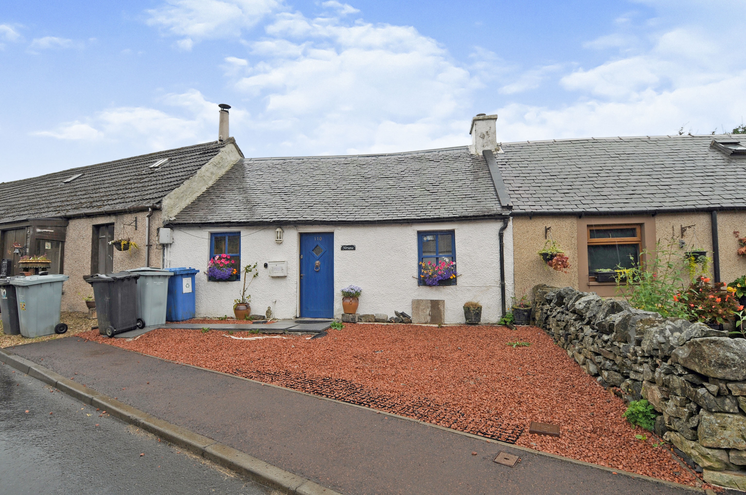 2 bedroom terraced house for sale in Main Street, Biggar, ML12 6XR