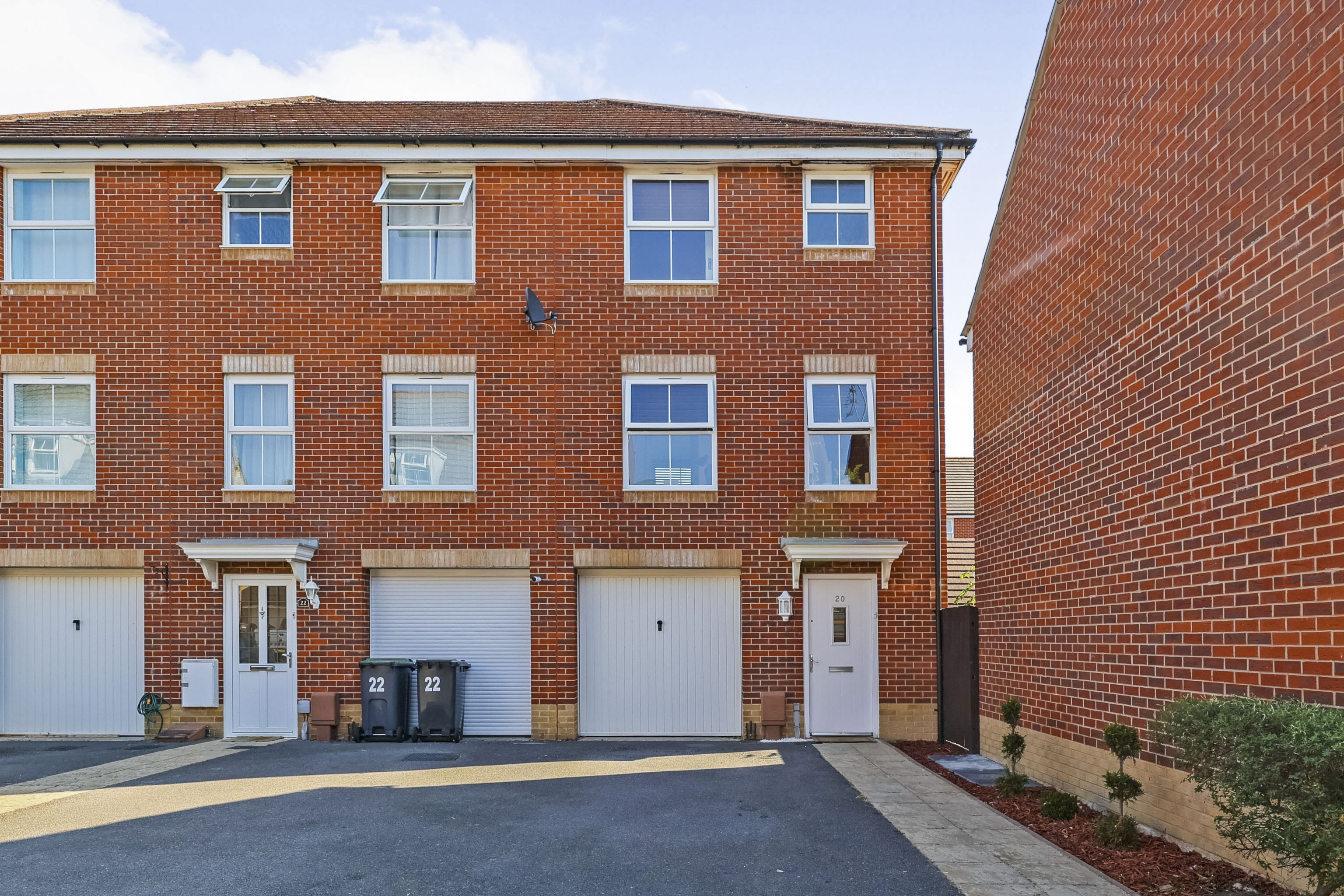 4 bedroom town house for sale in Norden Way, Havant, PO9 4AF