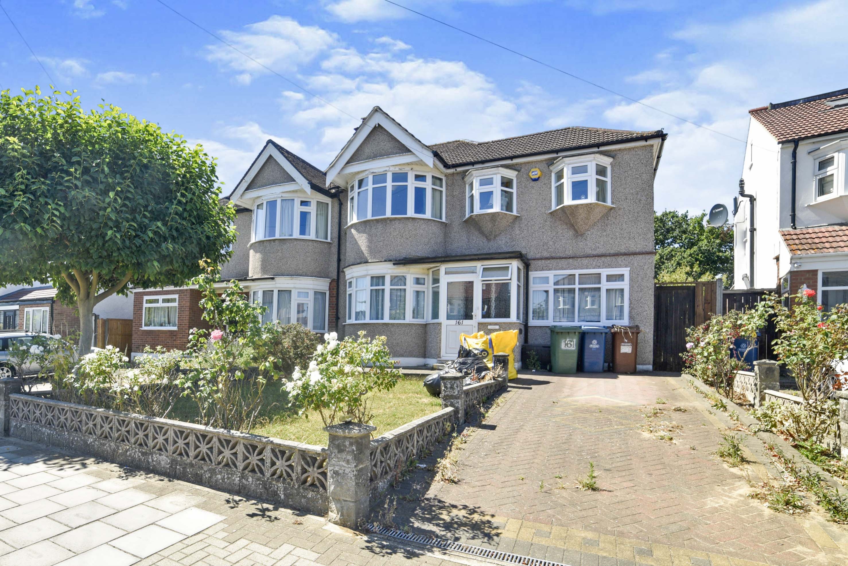 5 bedroom semidetached house for sale in Torbay Road, Harrow, HA2 9QF