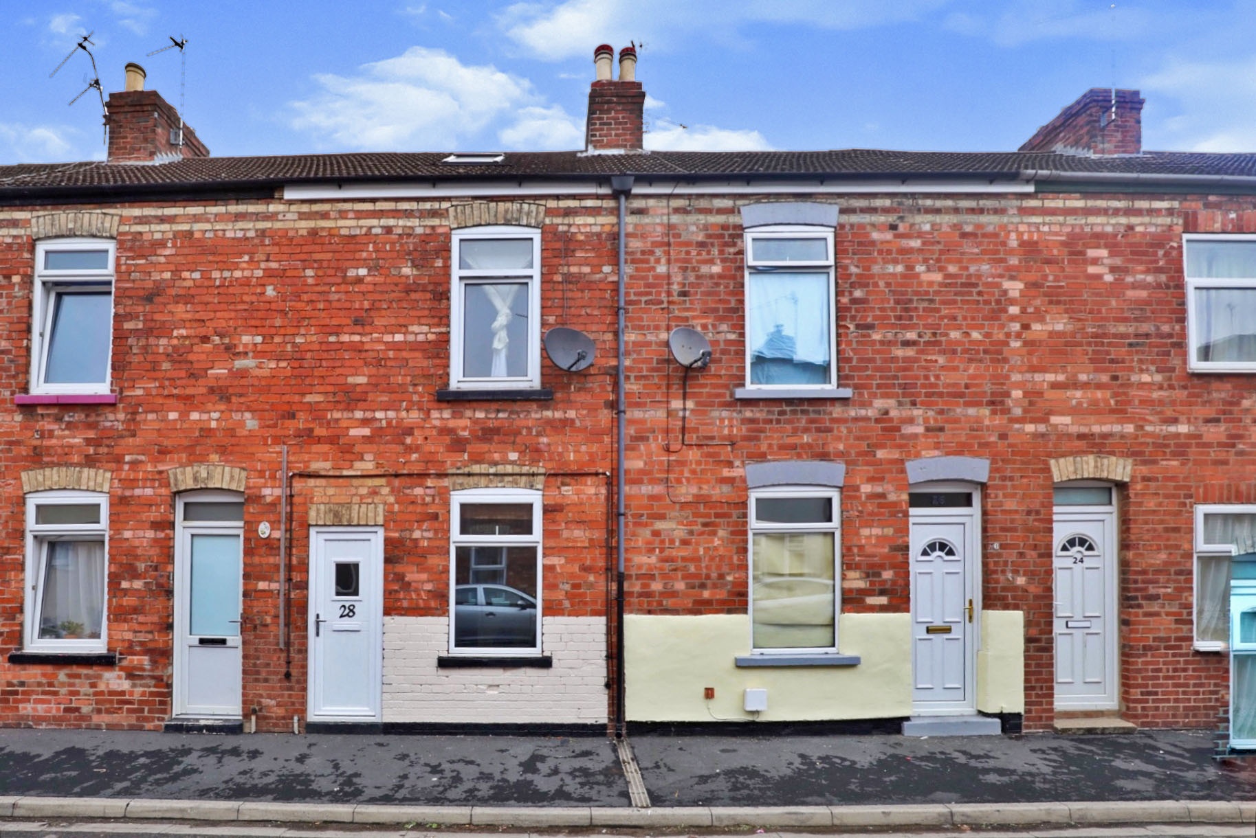 3 bedroom terraced house for sale in Clinton Terrace, Gainsborough
