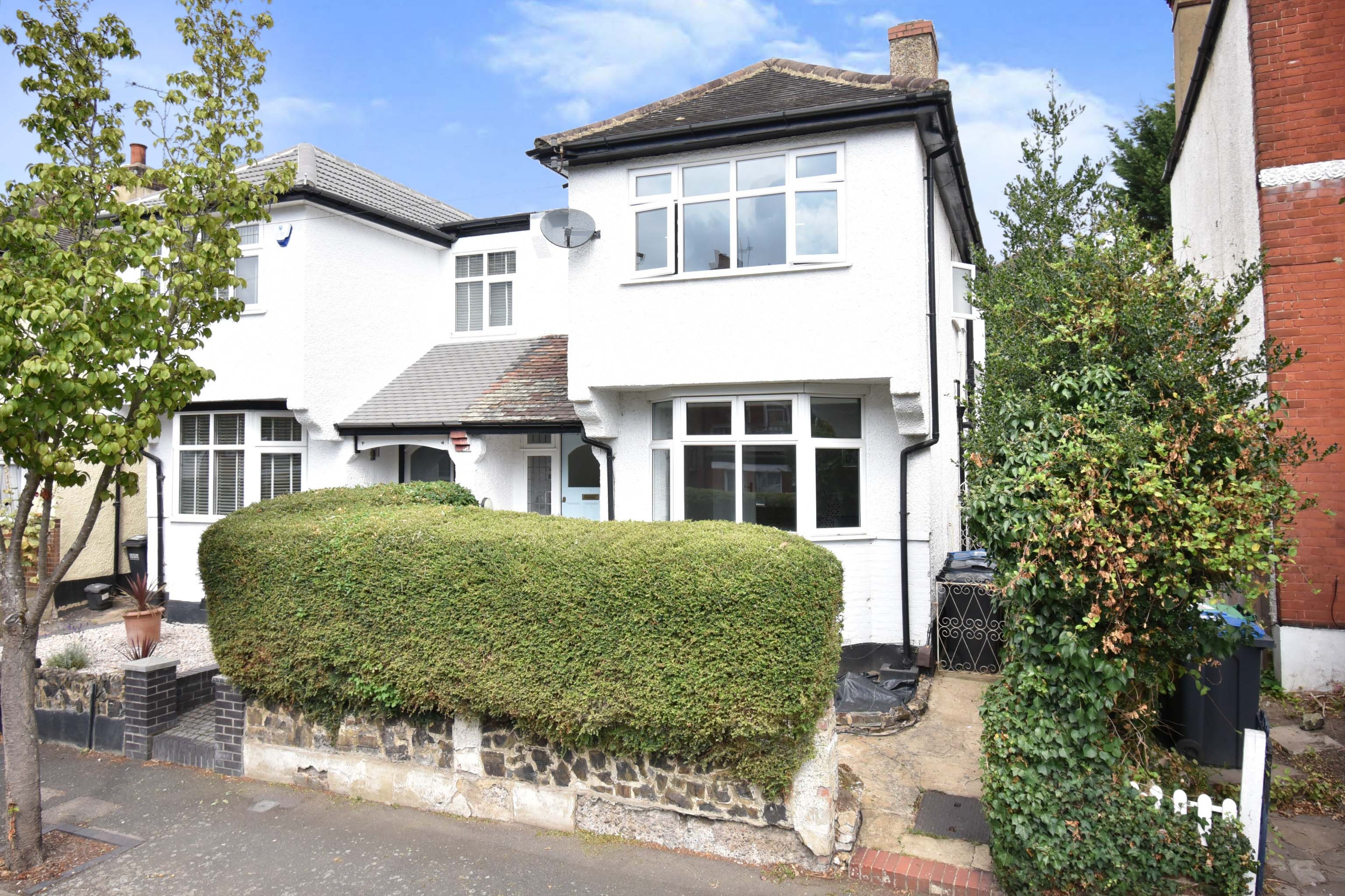 3 bedroom semidetached house for sale in Temple Road, Croydon, CR0 1HW