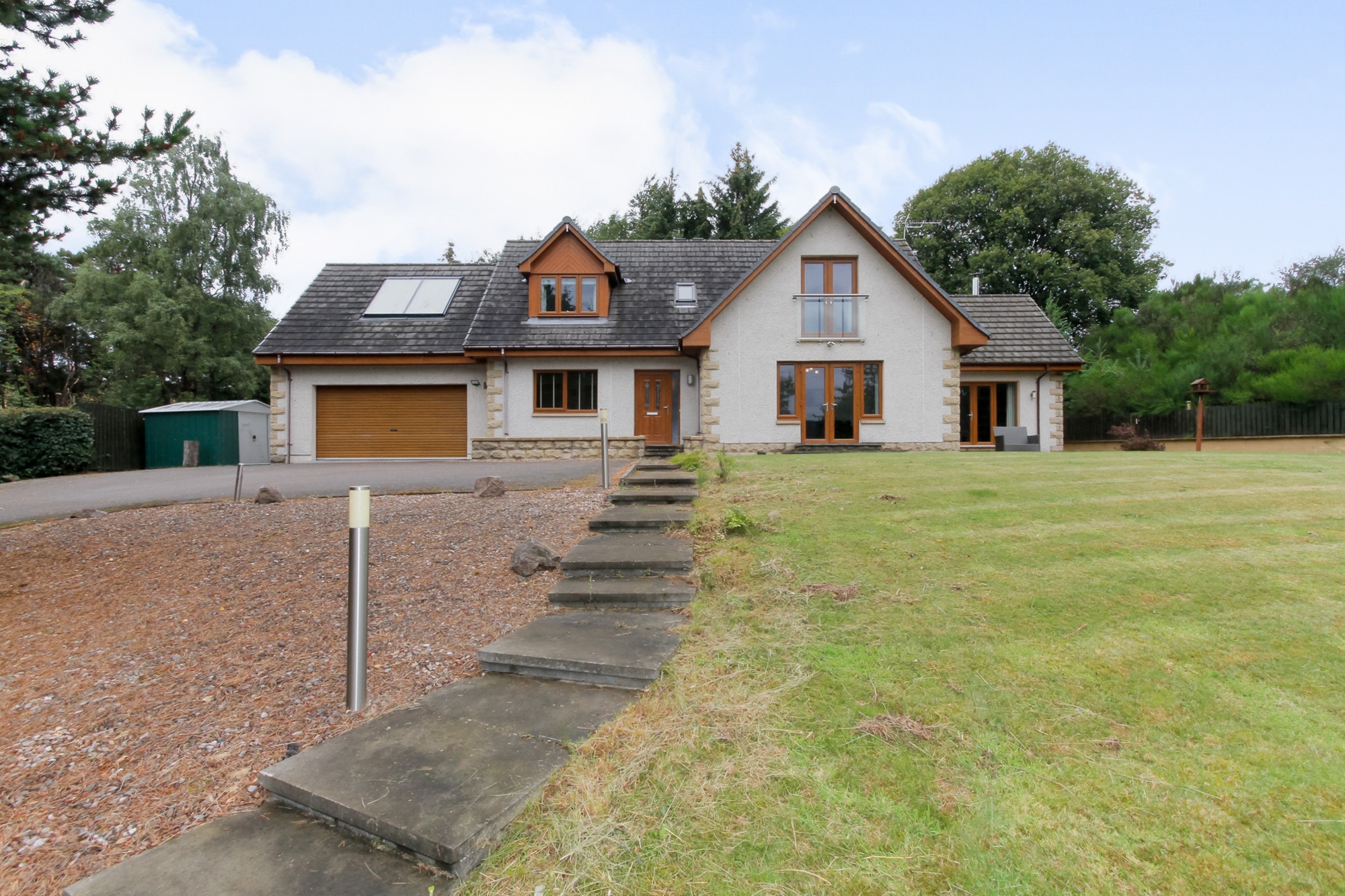 5 bedroom detached house for sale in Glenallachie, Aberlour, AB38 9LR