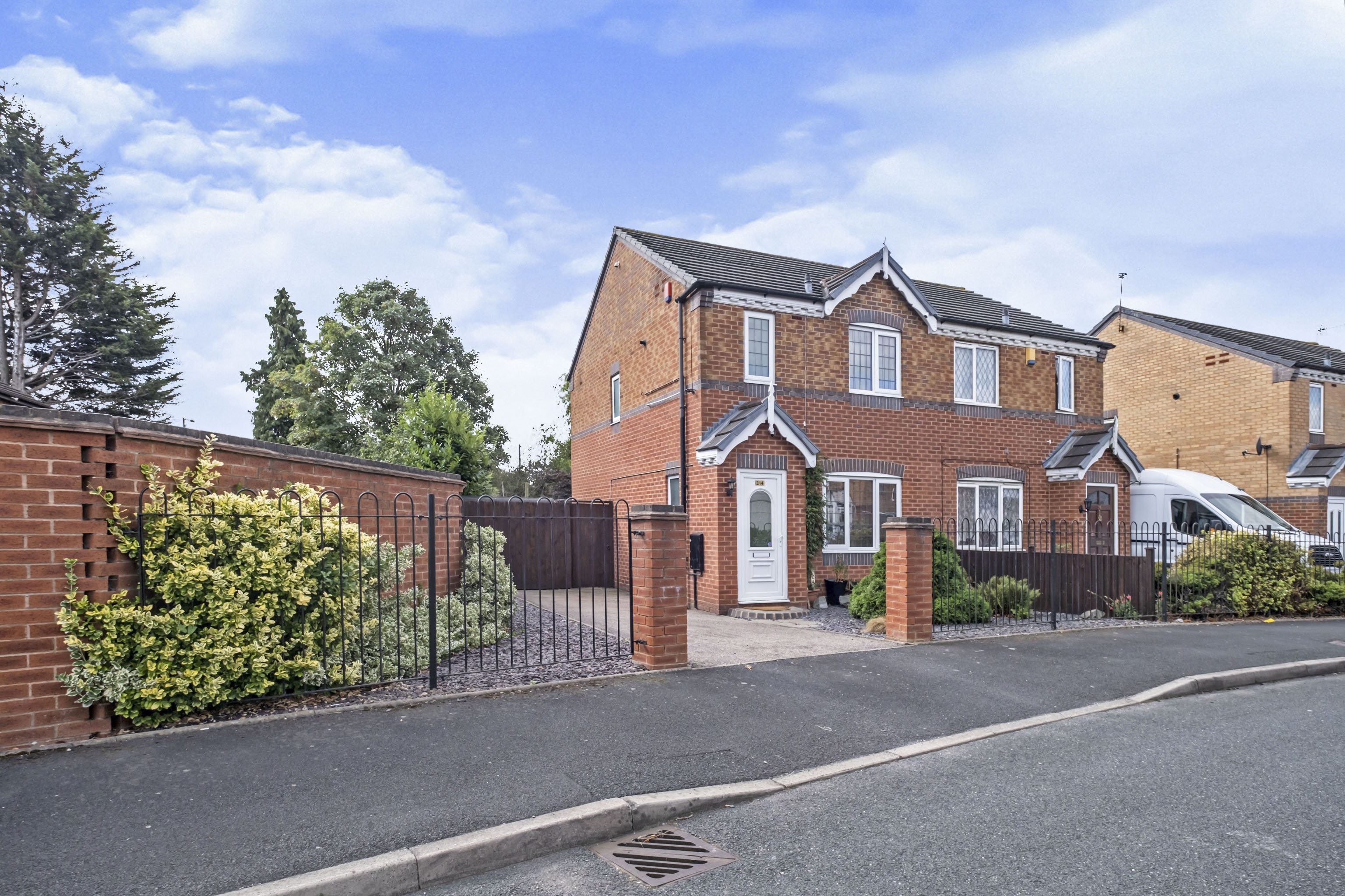 2 bedroom semidetached house for sale in Cranwell Grove, Birmingham
