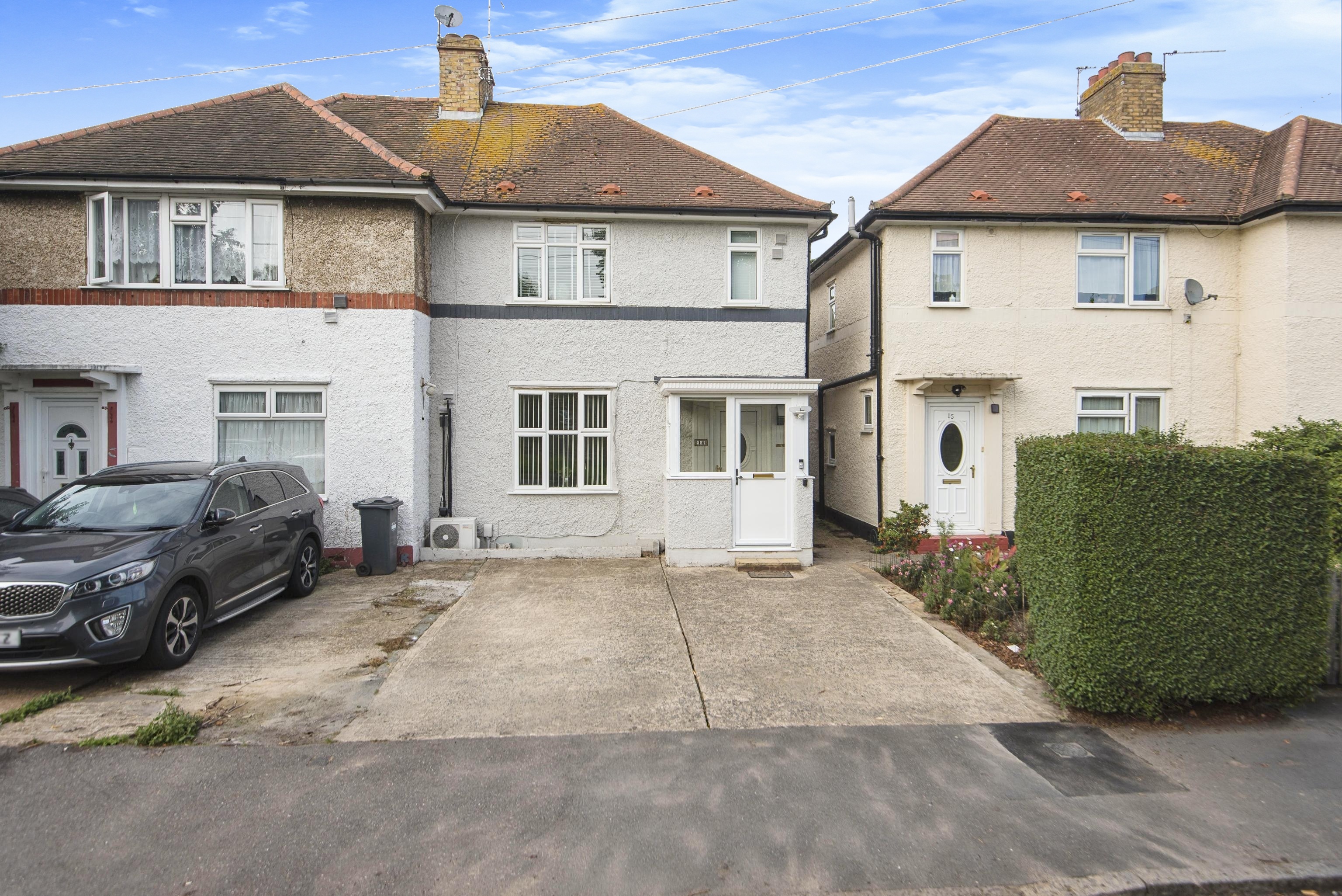 3 bedroom semidetached house for sale in Ruskin Avenue, Feltham, TW14 9HY