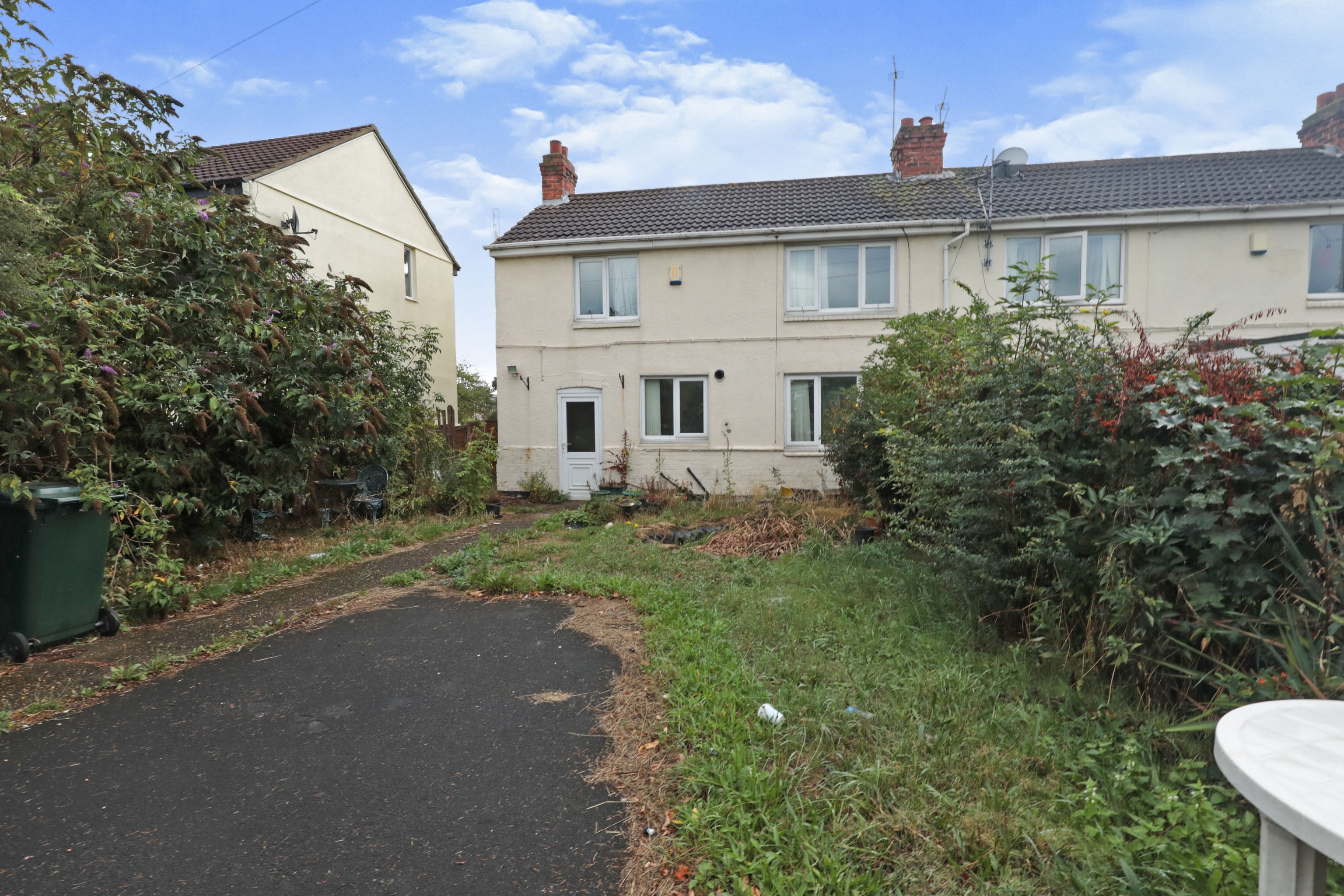 3 bedroom endterraced for sale in Granville Crescent, Stainforth, DN7 5QN