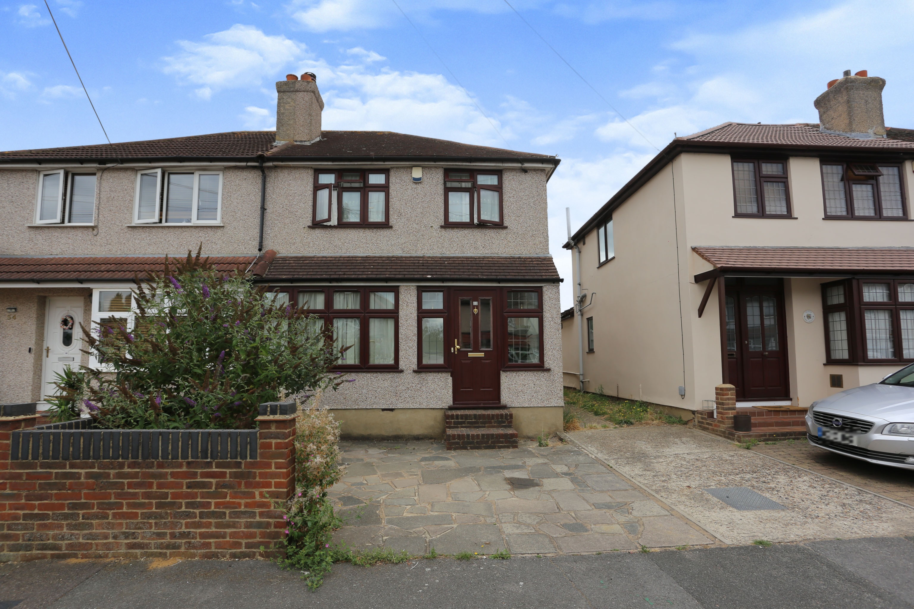 3 Bedroom Semi Detached House For Sale In Olron Crescent Bexleyheath