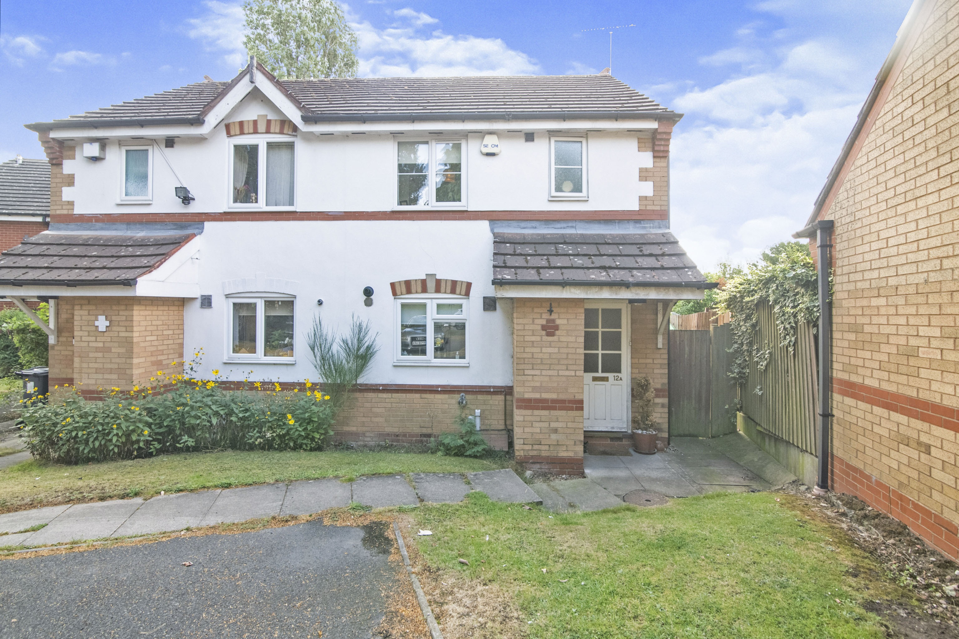 2 bedroom semidetached house for sale in Shenley Fields Drive