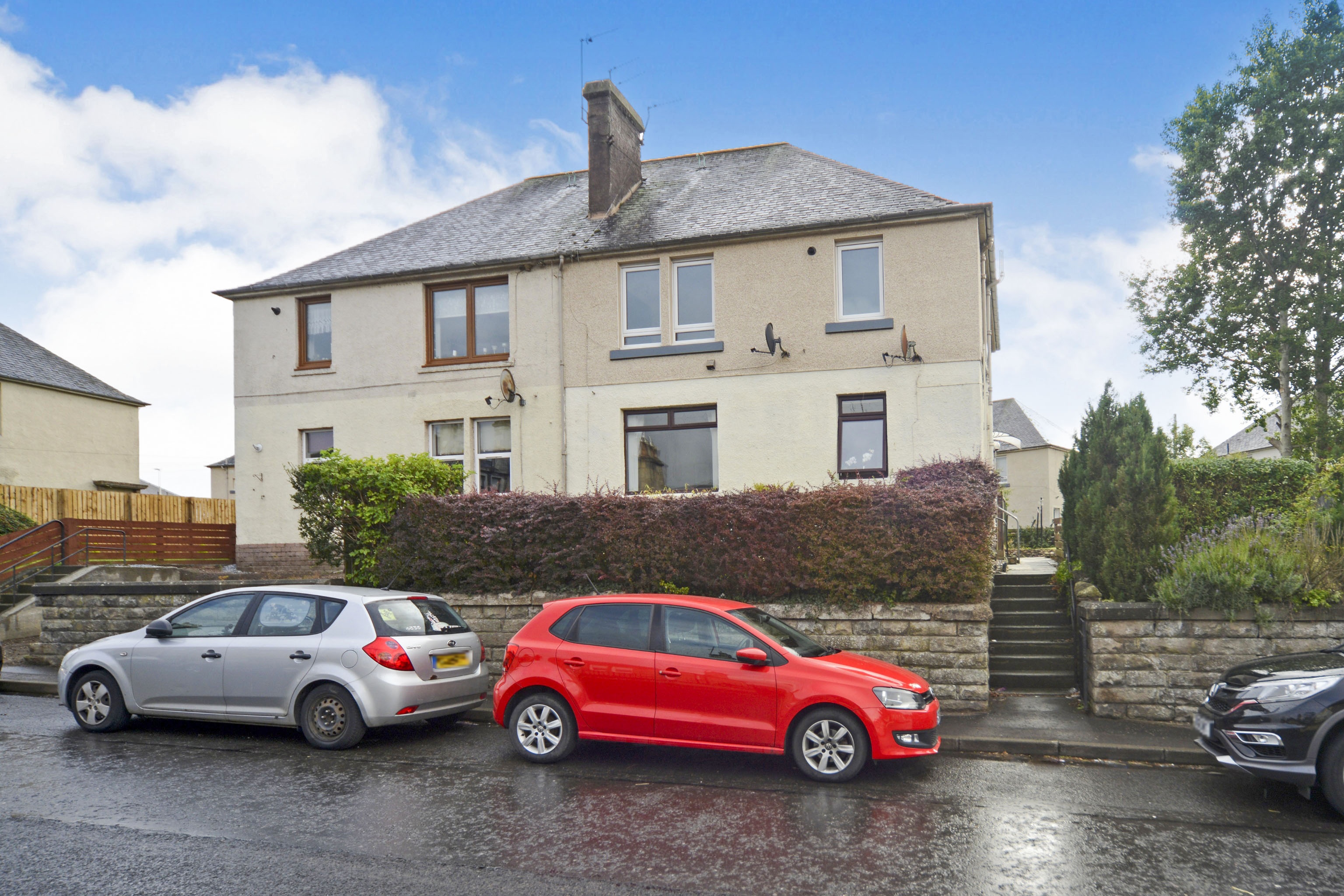 2 bedroom ground floor flat for sale in Birkenside, Gorebridge, EH23 4HZ