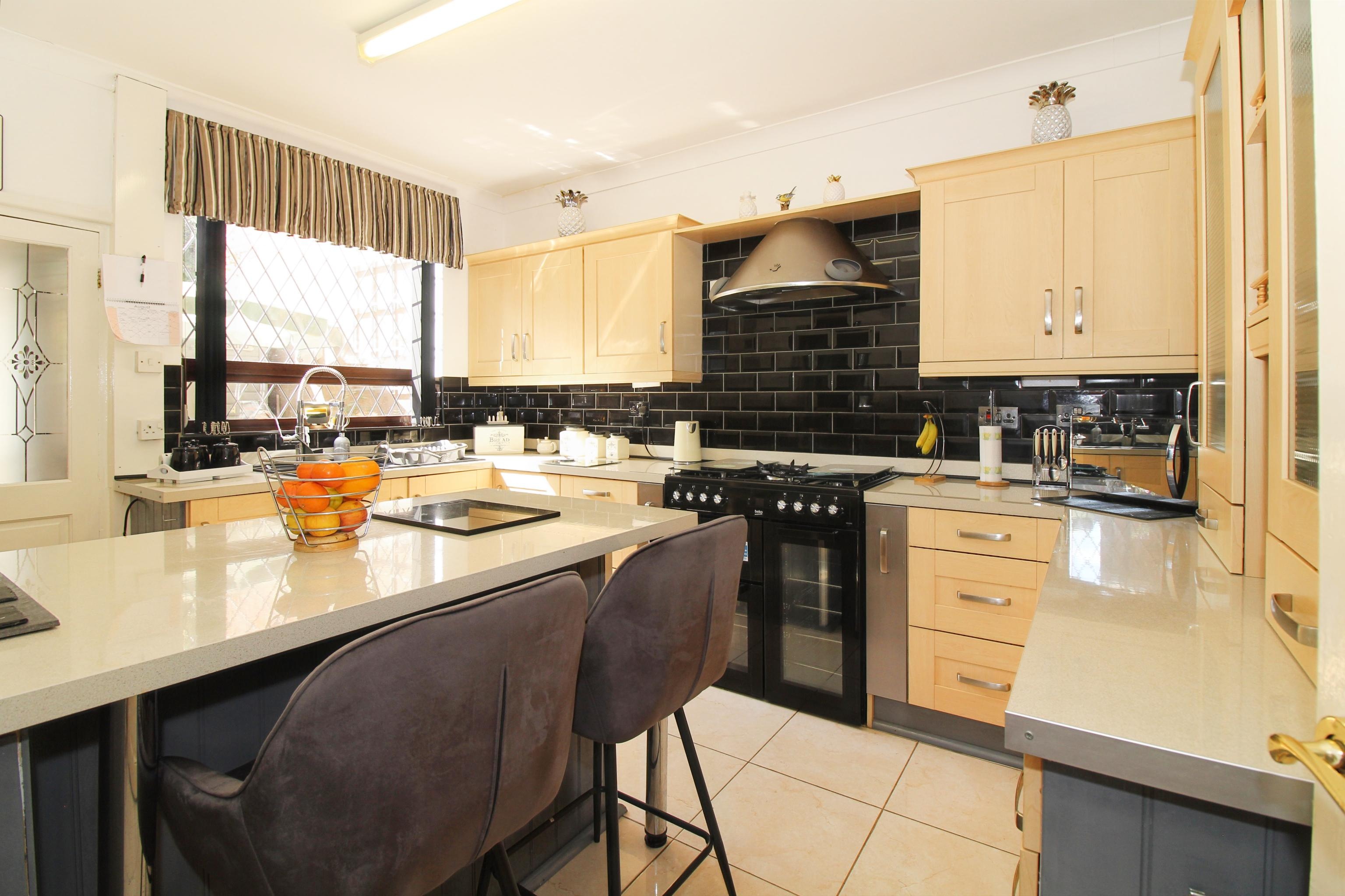 3 bedroom semidetached house for sale in Westfield Lane, Mansfield