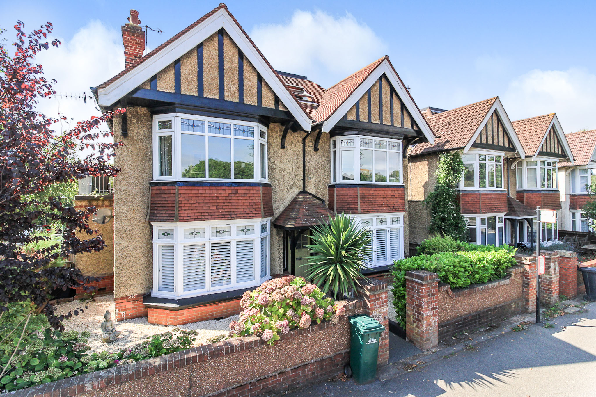 3 bedroom for sale in Old Shoreham Road, Hove, BN3 6ET
