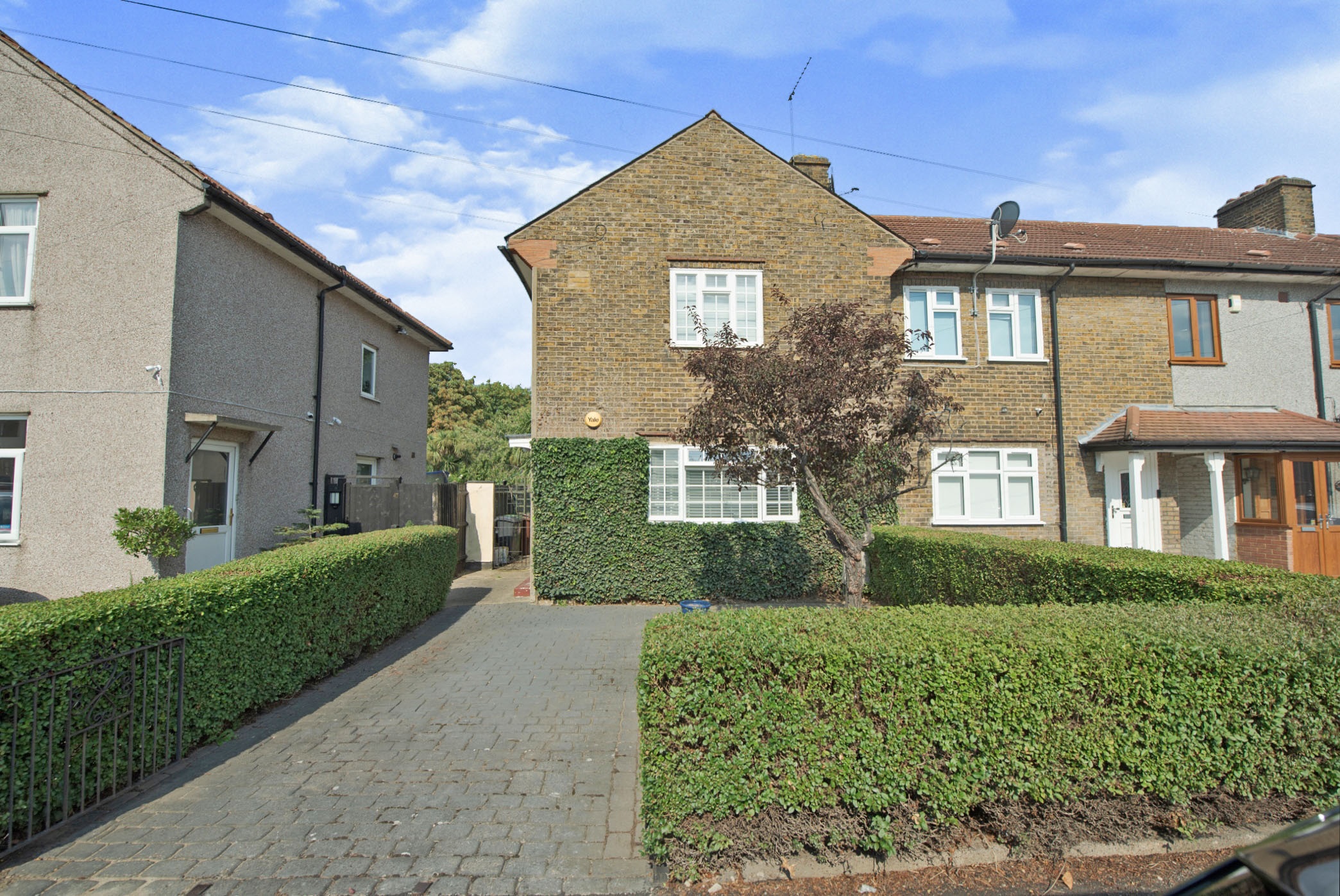 2 bedroom semidetached house for sale in Lindisfarne Road, Dagenham