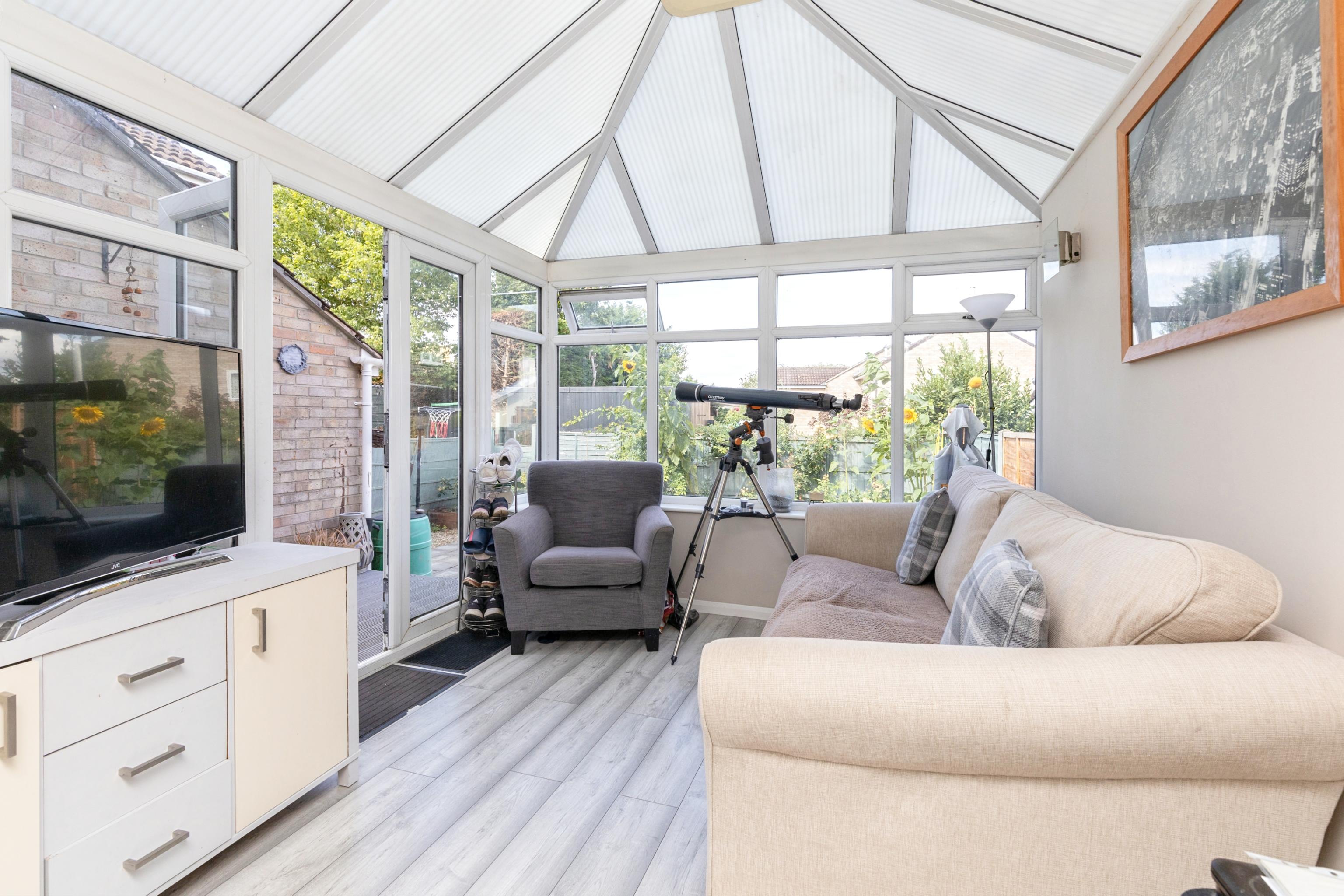 5 bedroom semidetached house for sale in Poplar Road, Warmley, BS30 5JX